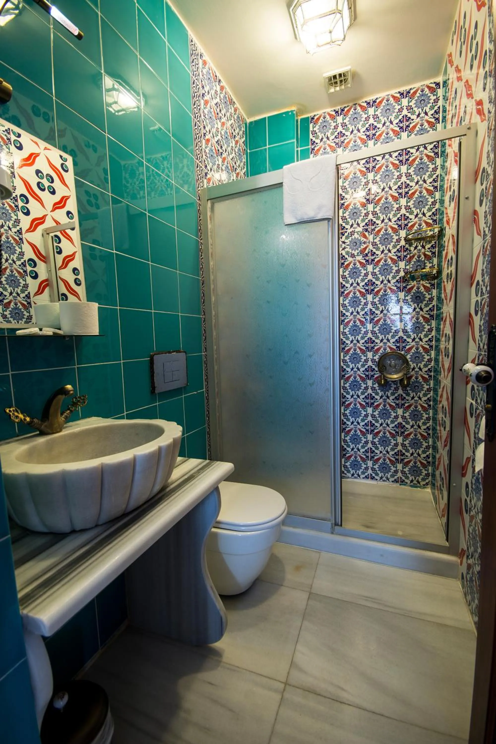 Bathroom in Sultan Corner Hotel