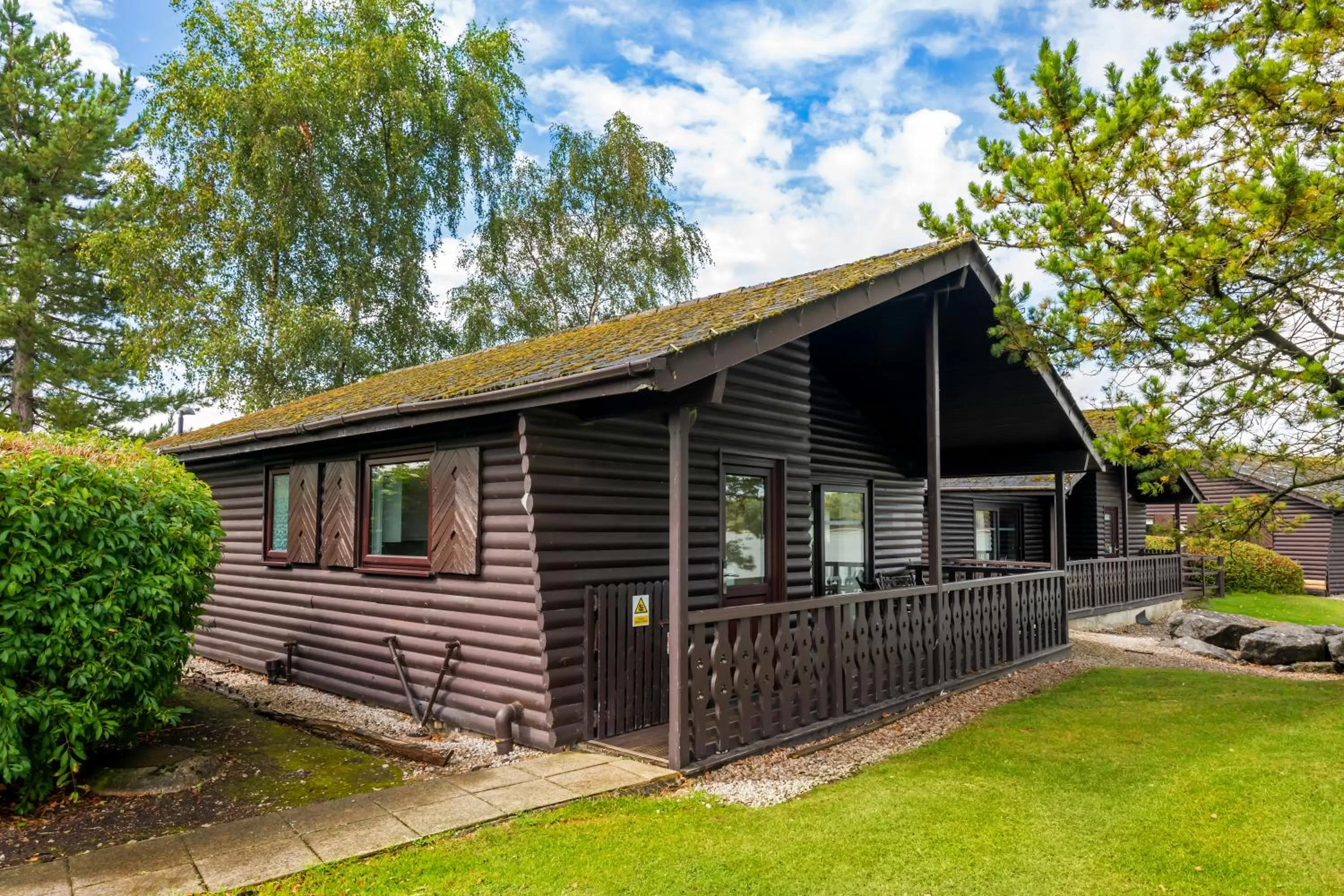 Property building in Pine Lake Resort