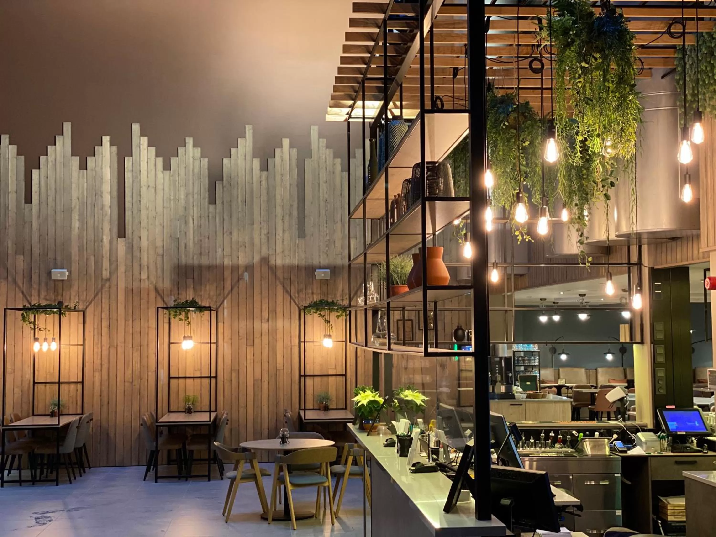 Lobby or reception in Skyline Airport Hotel