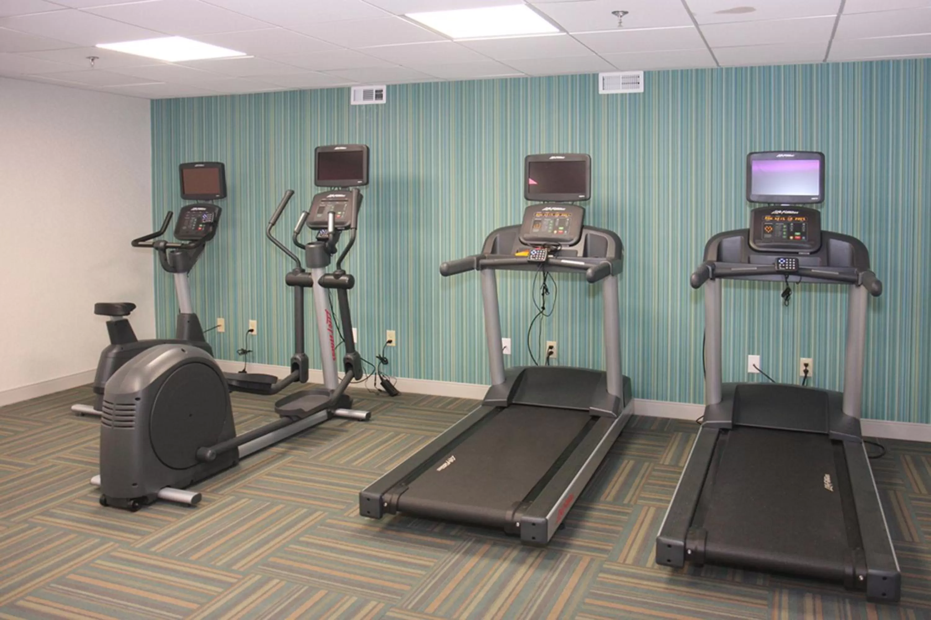 Fitness centre/facilities in Holiday Inn Express Branford-New Haven by IHG
