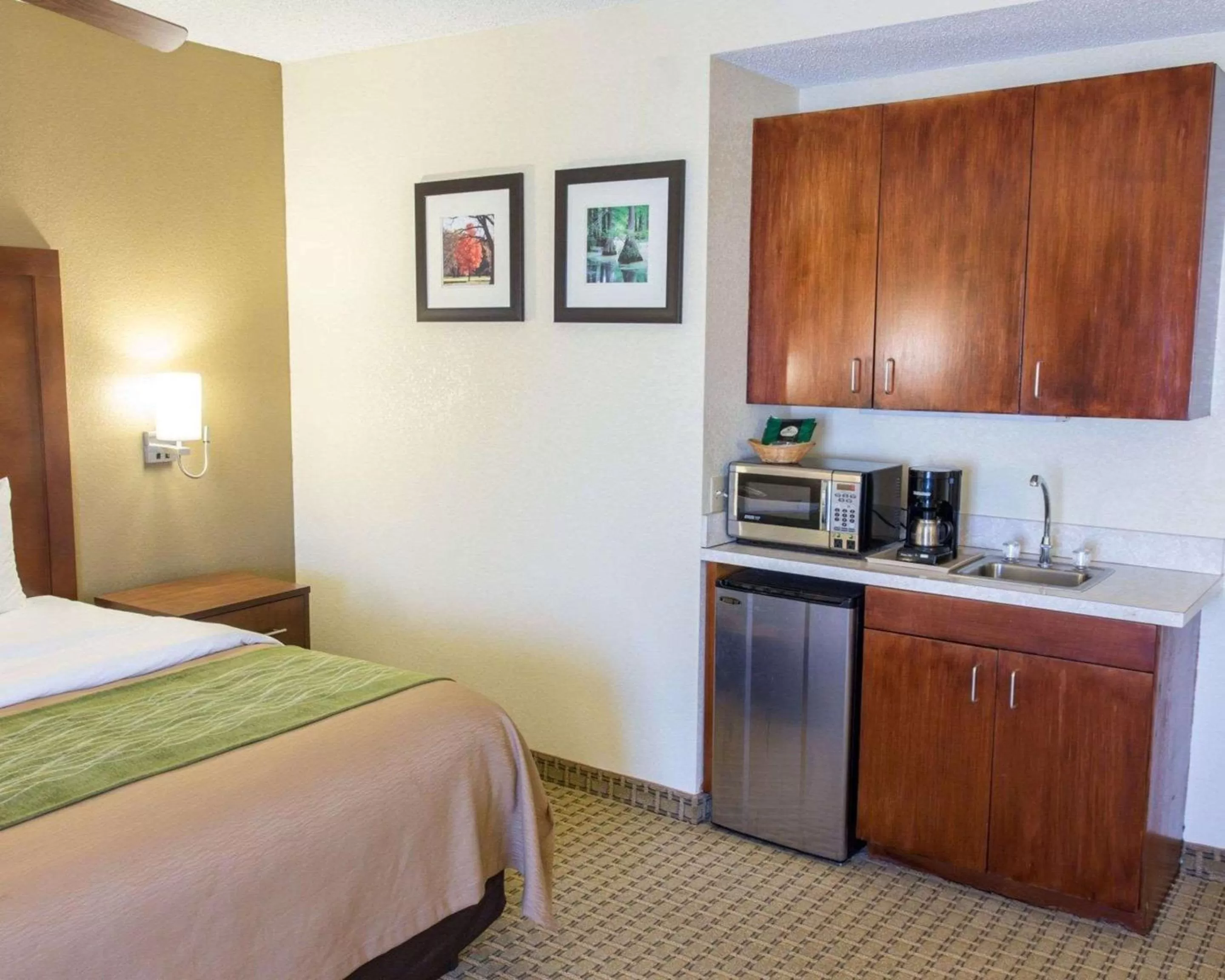 Bedroom, Bed in Comfort Inn Hammond