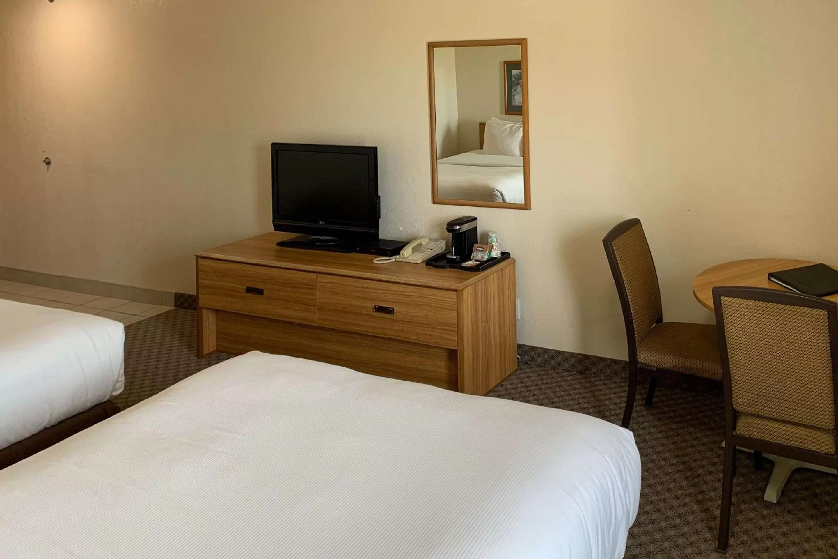 Standard Queen Room with Two Queen Beds - Non-Smoking in Rodeway Inn