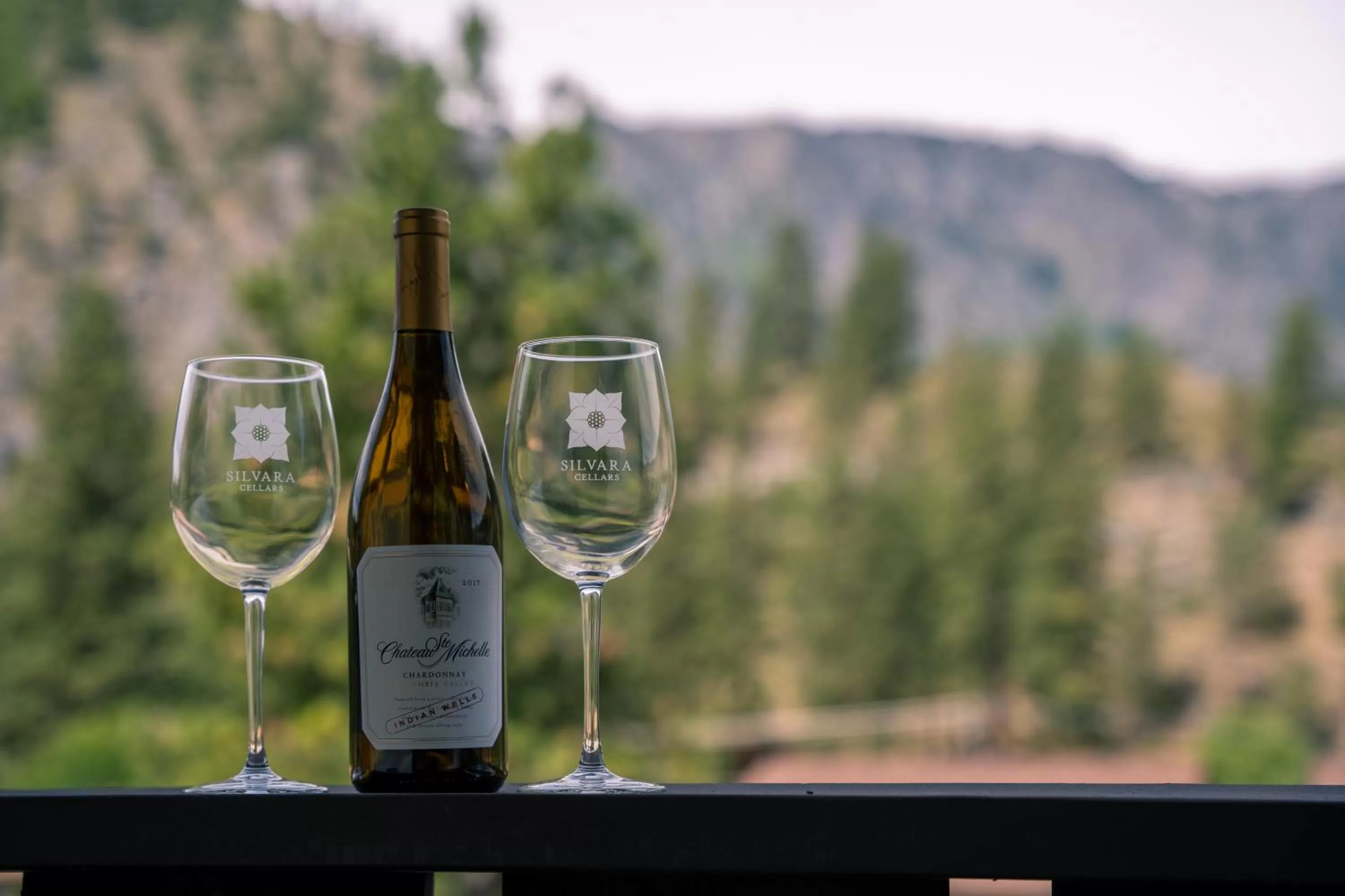 Decorative detail in Blue Elk Inn