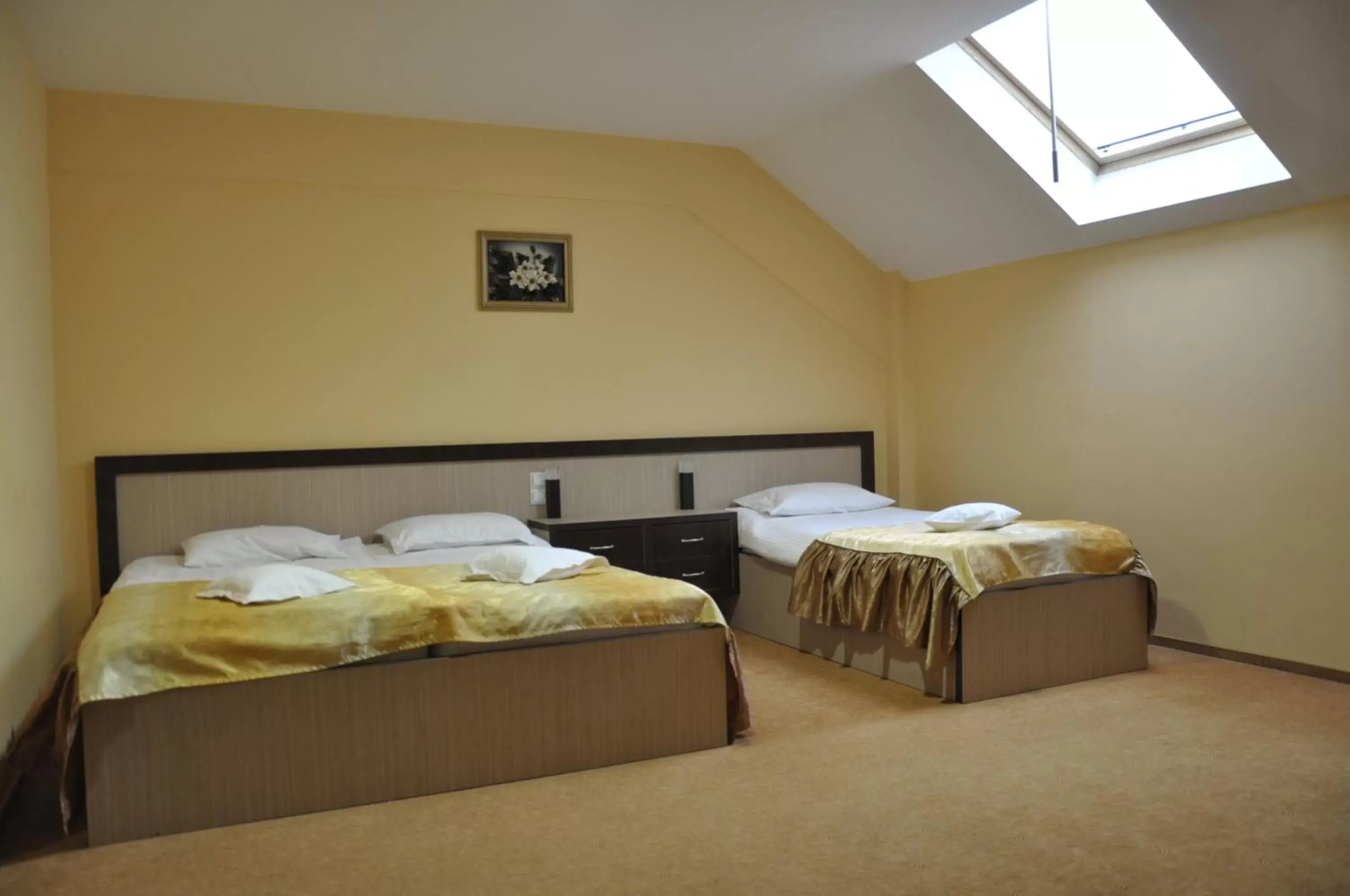 Triple Room in Hotel Edelweiss Triple Room in Hotel Edelweiss