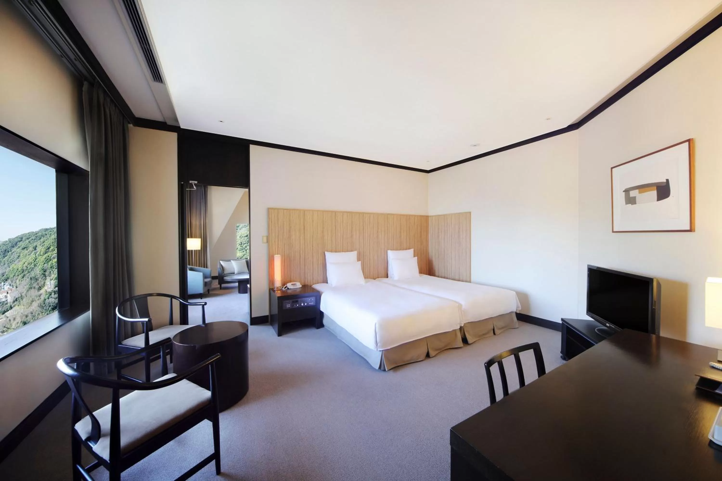 Photo of the whole room, Bed in ANA Crowne Plaza Kobe by IHG