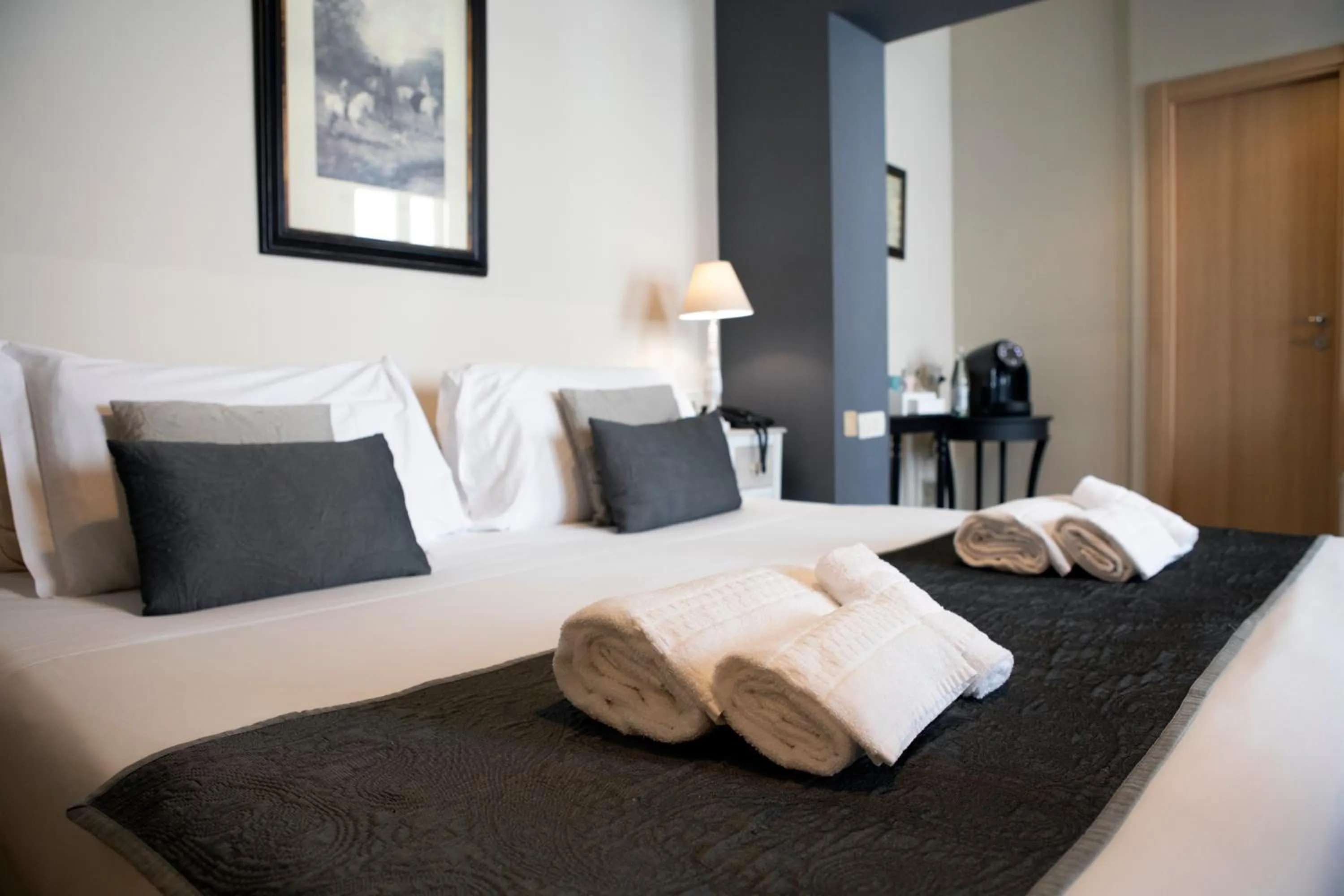 Bed in Hotel Broletto - Centro Storico