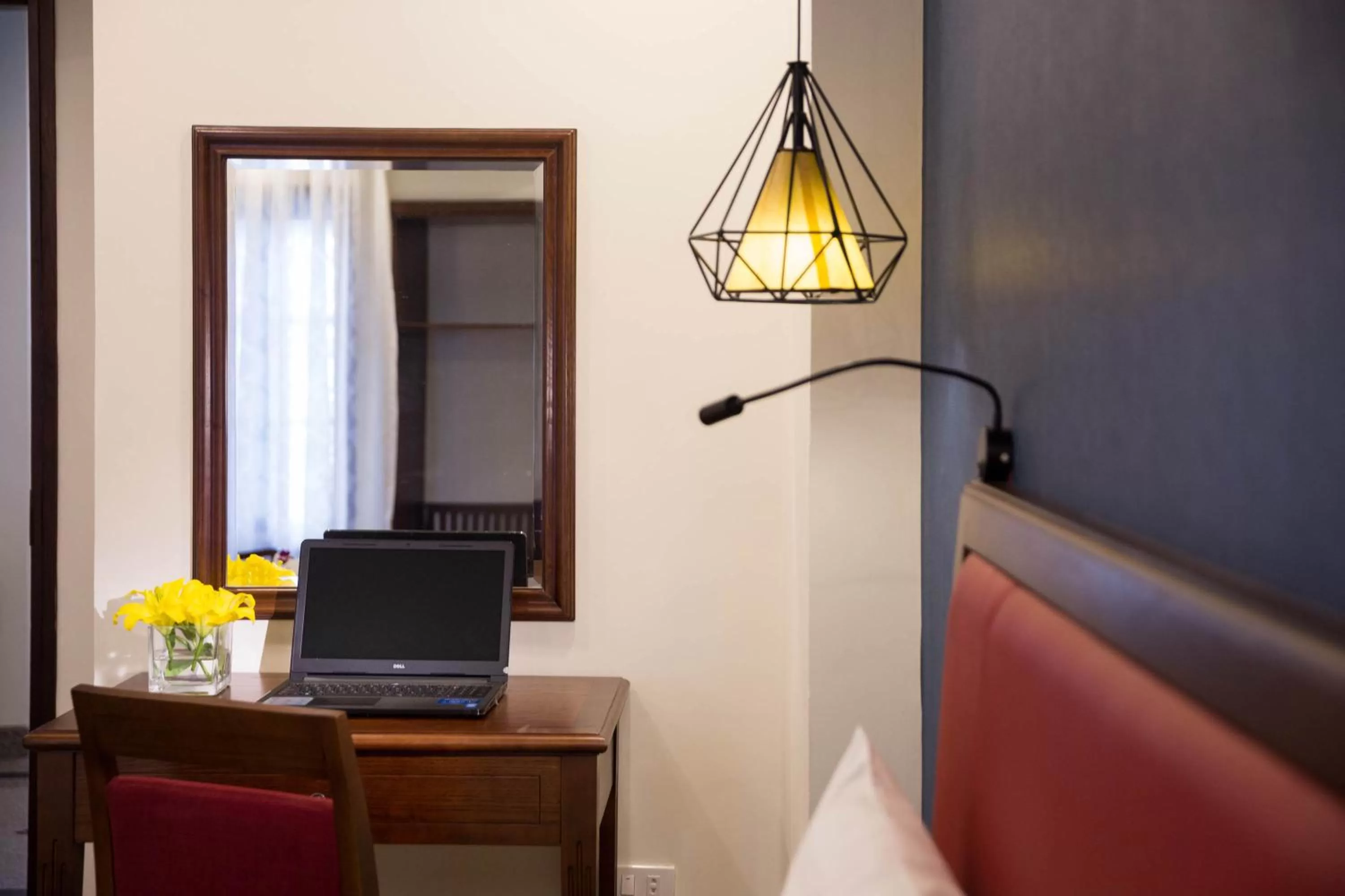 Seating area in Holiday Emerald Hotel