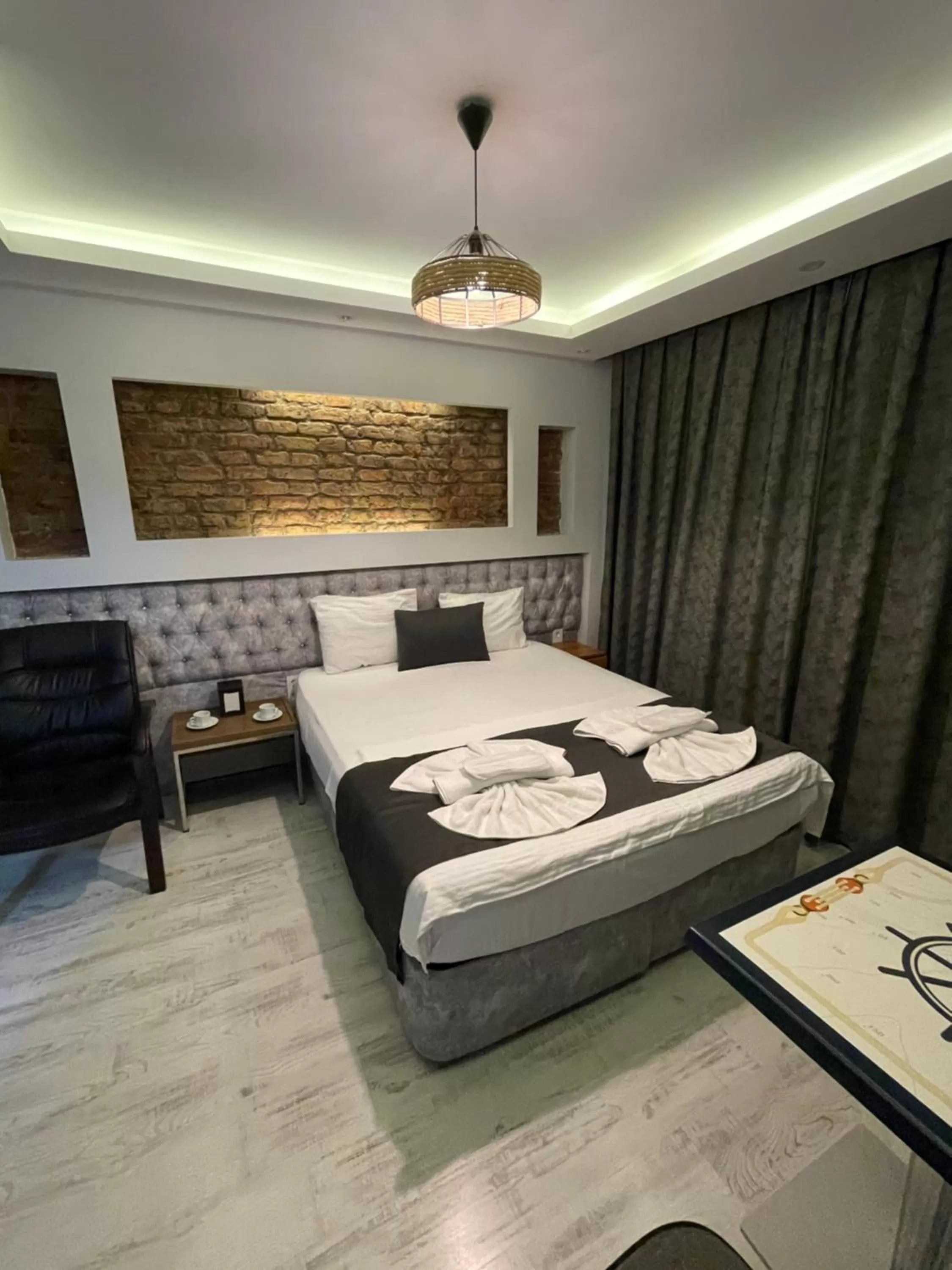 Bed in Arat Apartments