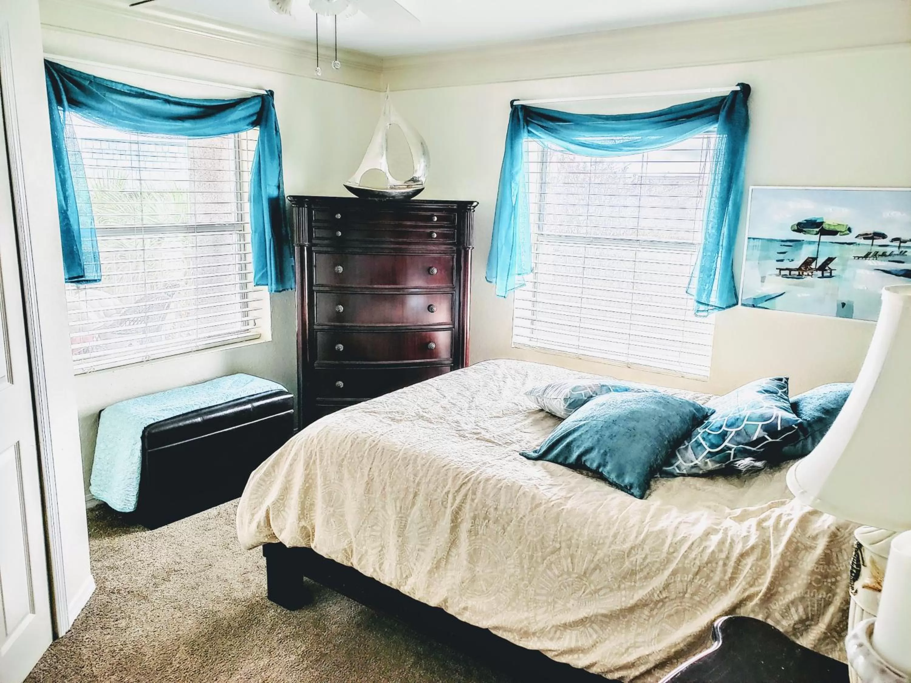 Bed in Ocean Gate at Hibiscus Resort