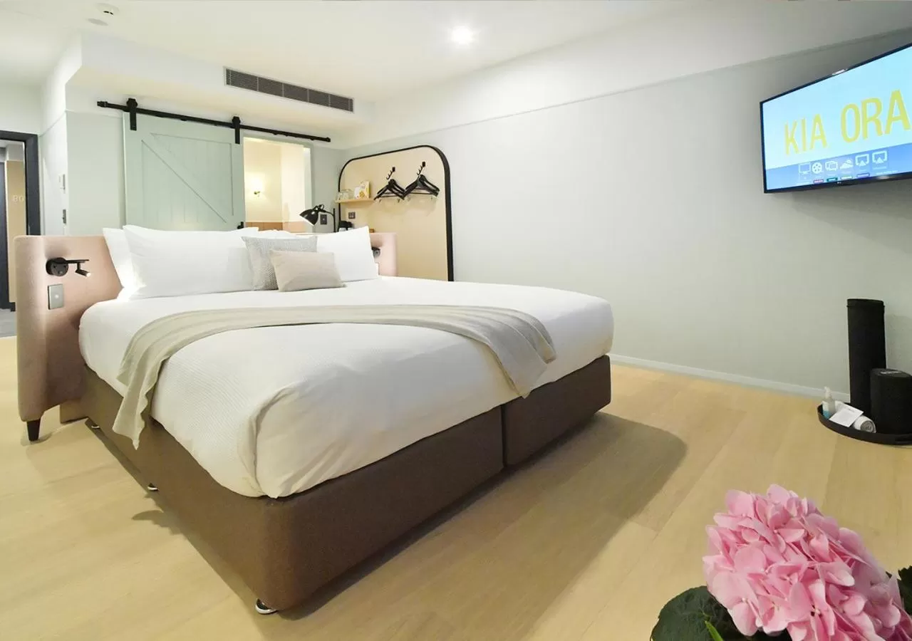 Bed in Sudima Auckland City