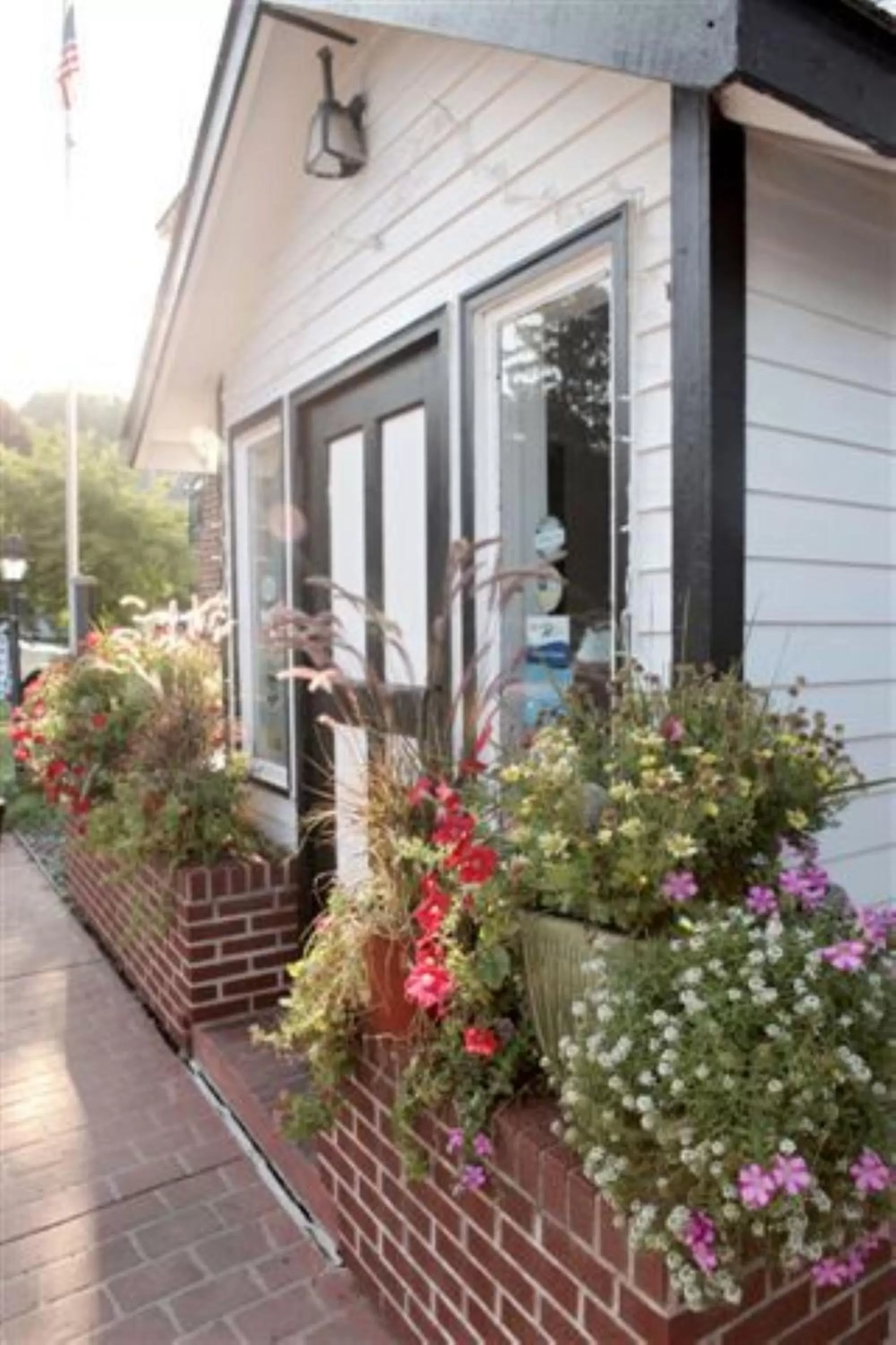 Facade/entrance in Afton House Inn