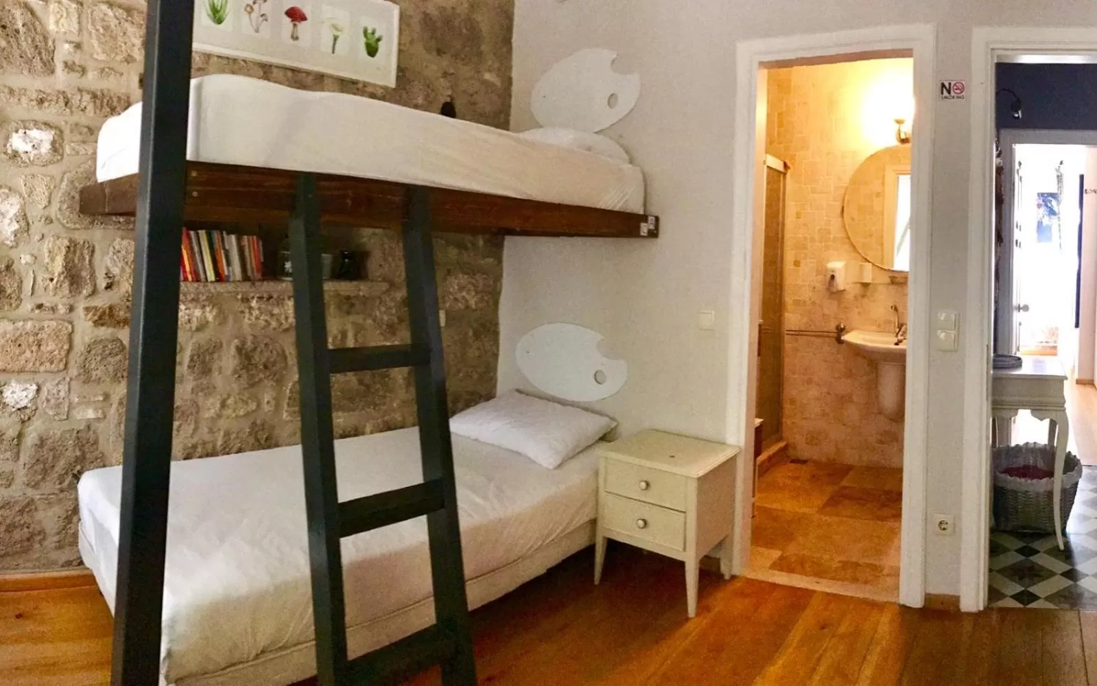 Photo of the whole room, Bunk Bed in MaSaLa Otel