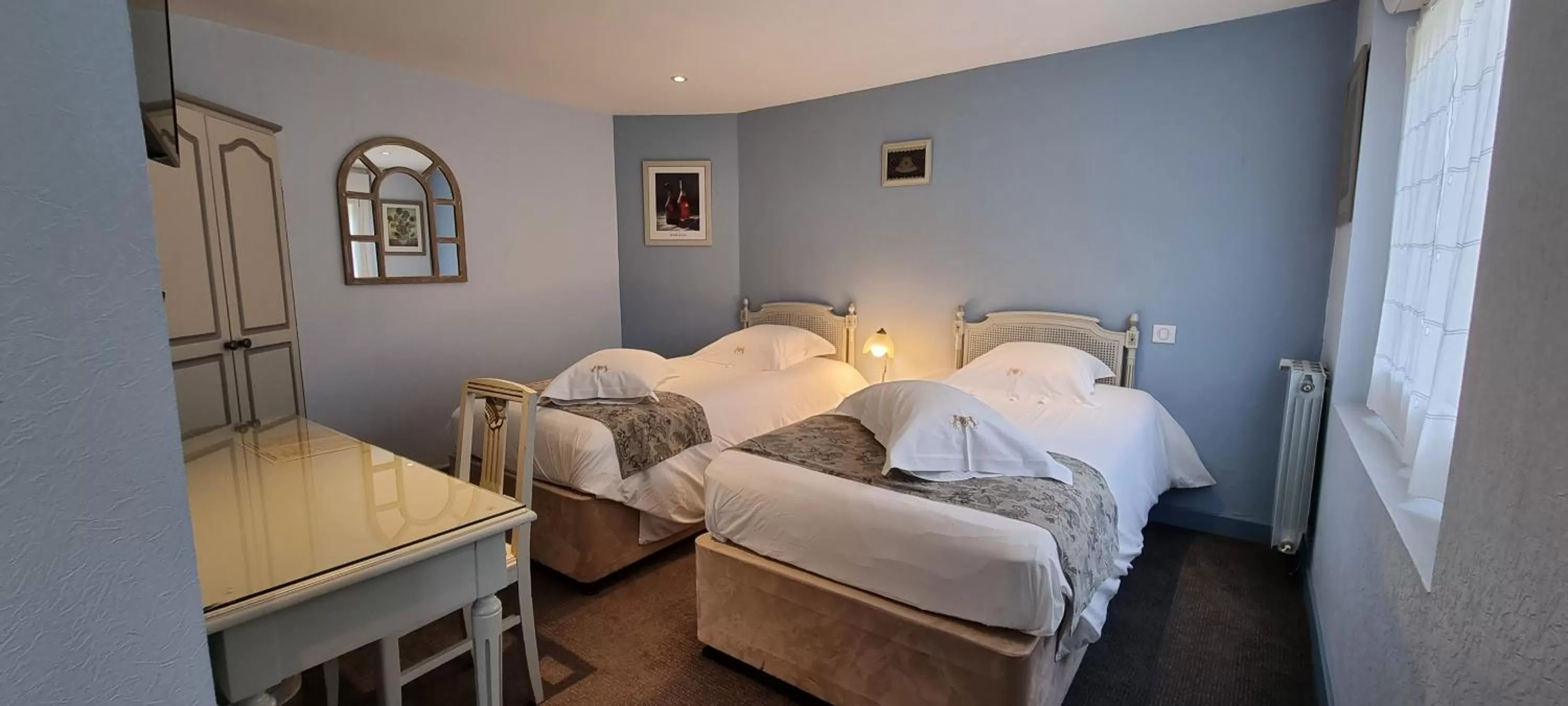 Bedroom, Bed in Hotel Meurice