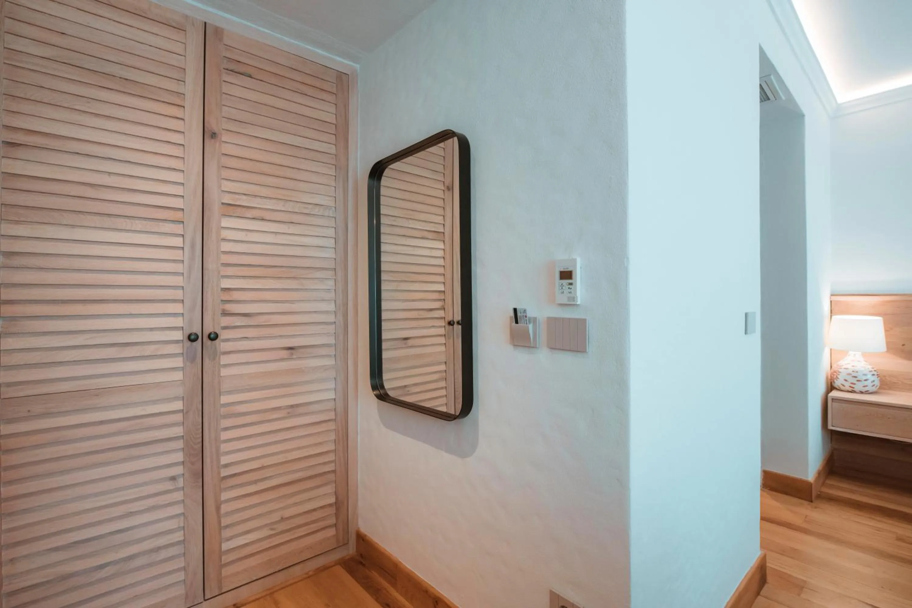 wardrobe, Bed in Hotel Unique-Boutique Class - Adults Only