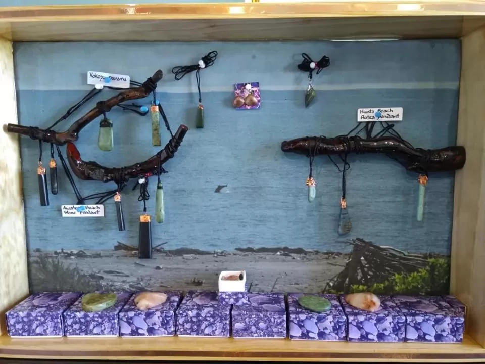 On-site shops in Awatuna Sunset Lodge