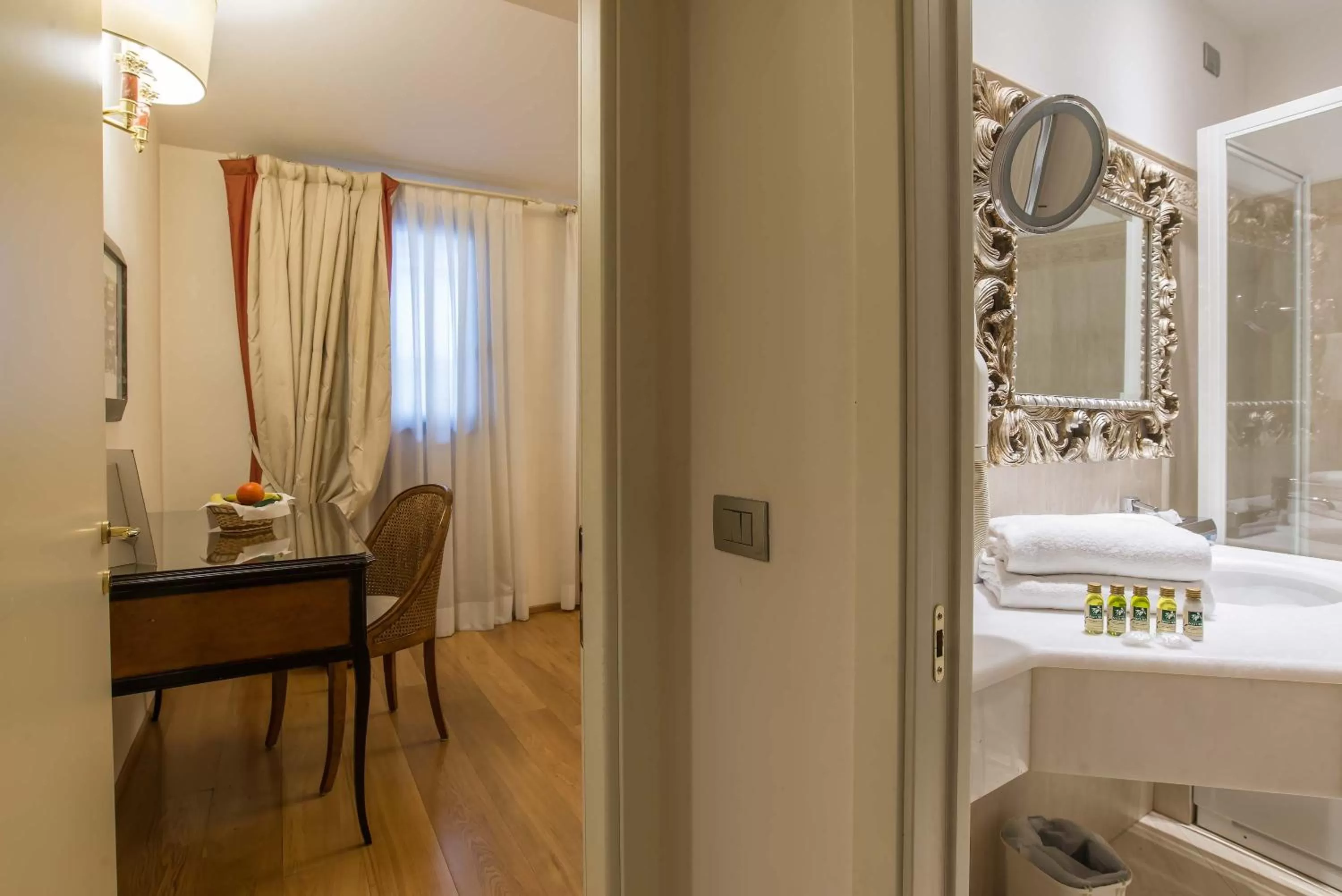 Photo of the whole room in Hotel Atlantic Palace