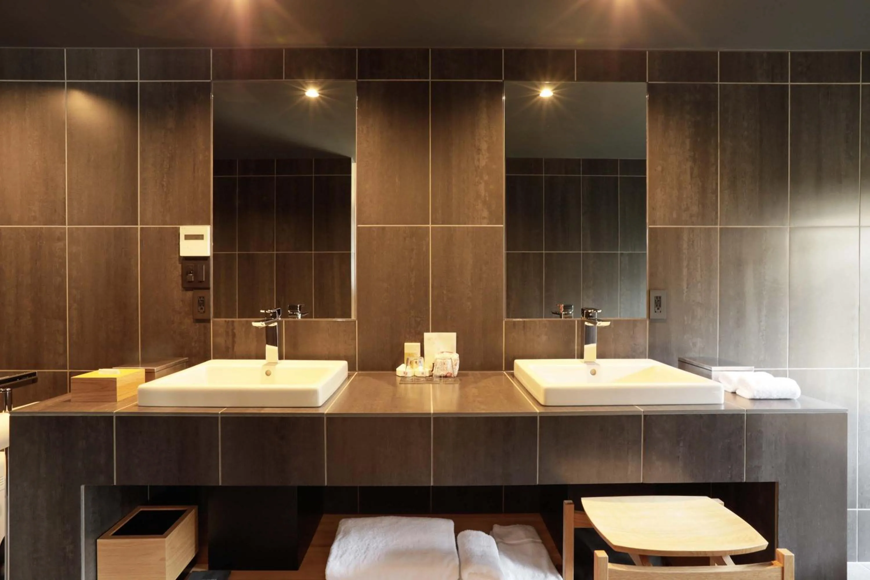 Superior Queen Room with Balcony(Annex) in Sowaka