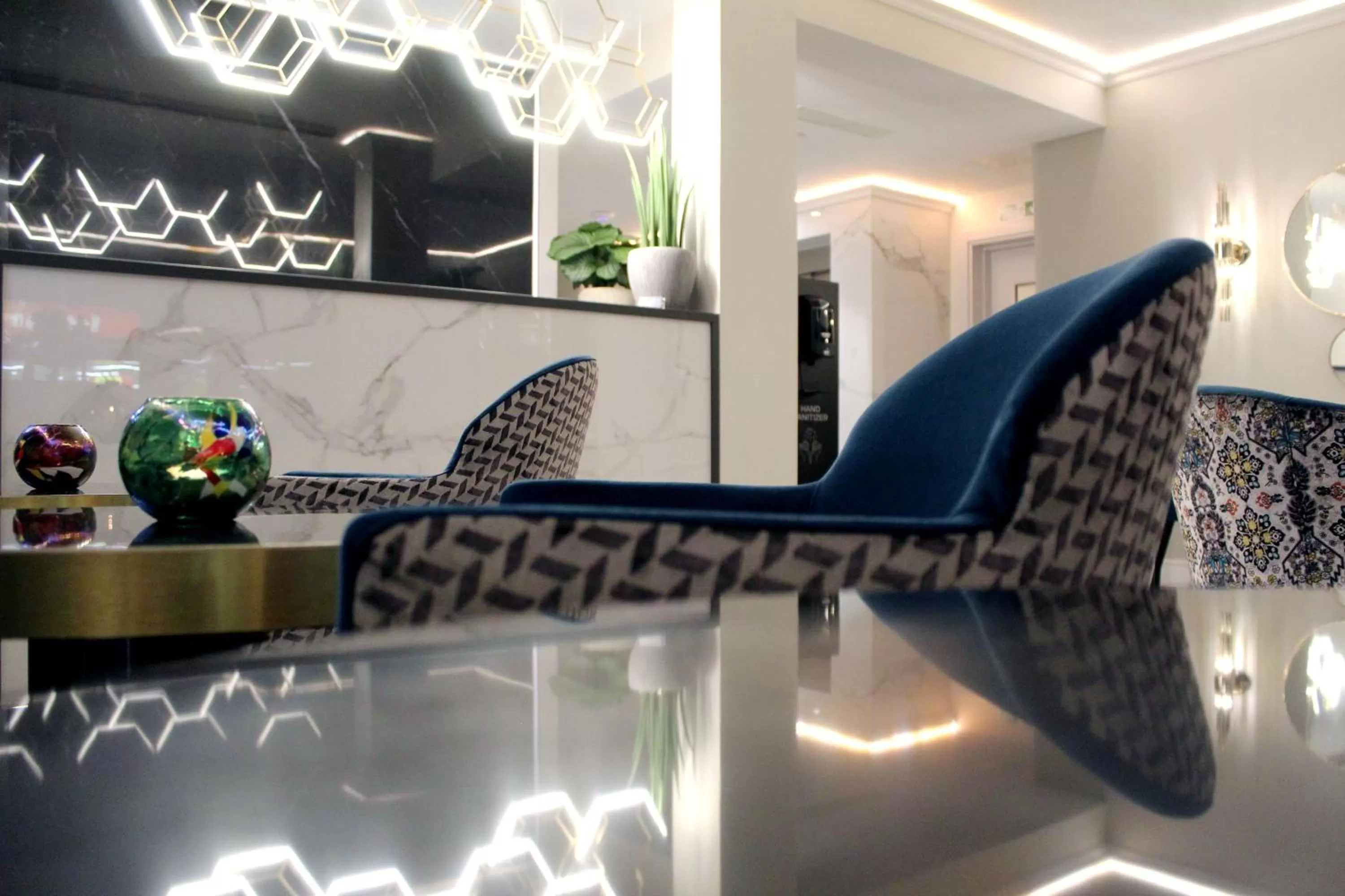 Lobby or reception in NOX Waterloo