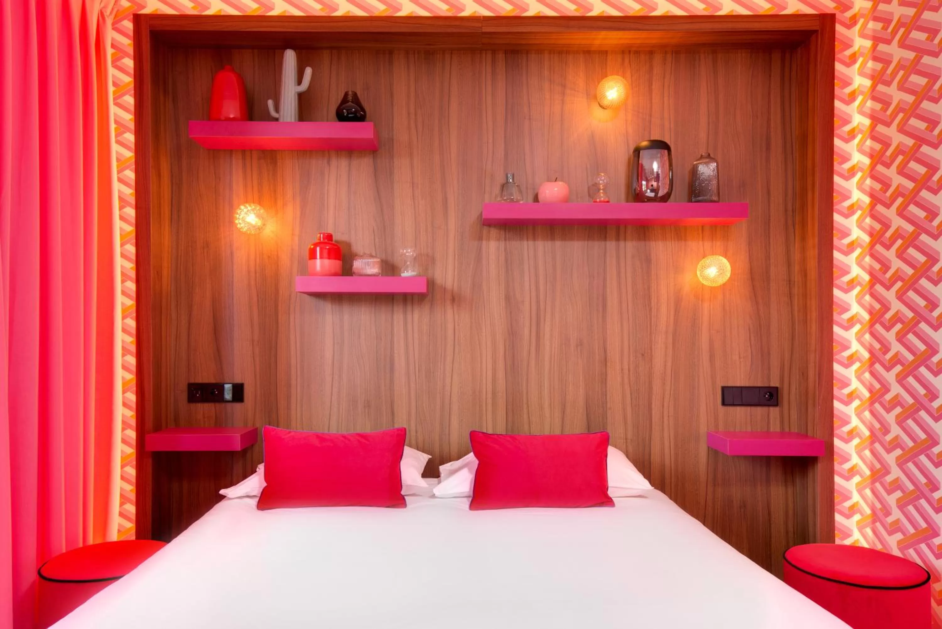 Bed in Hôtel Montmorency & Spa