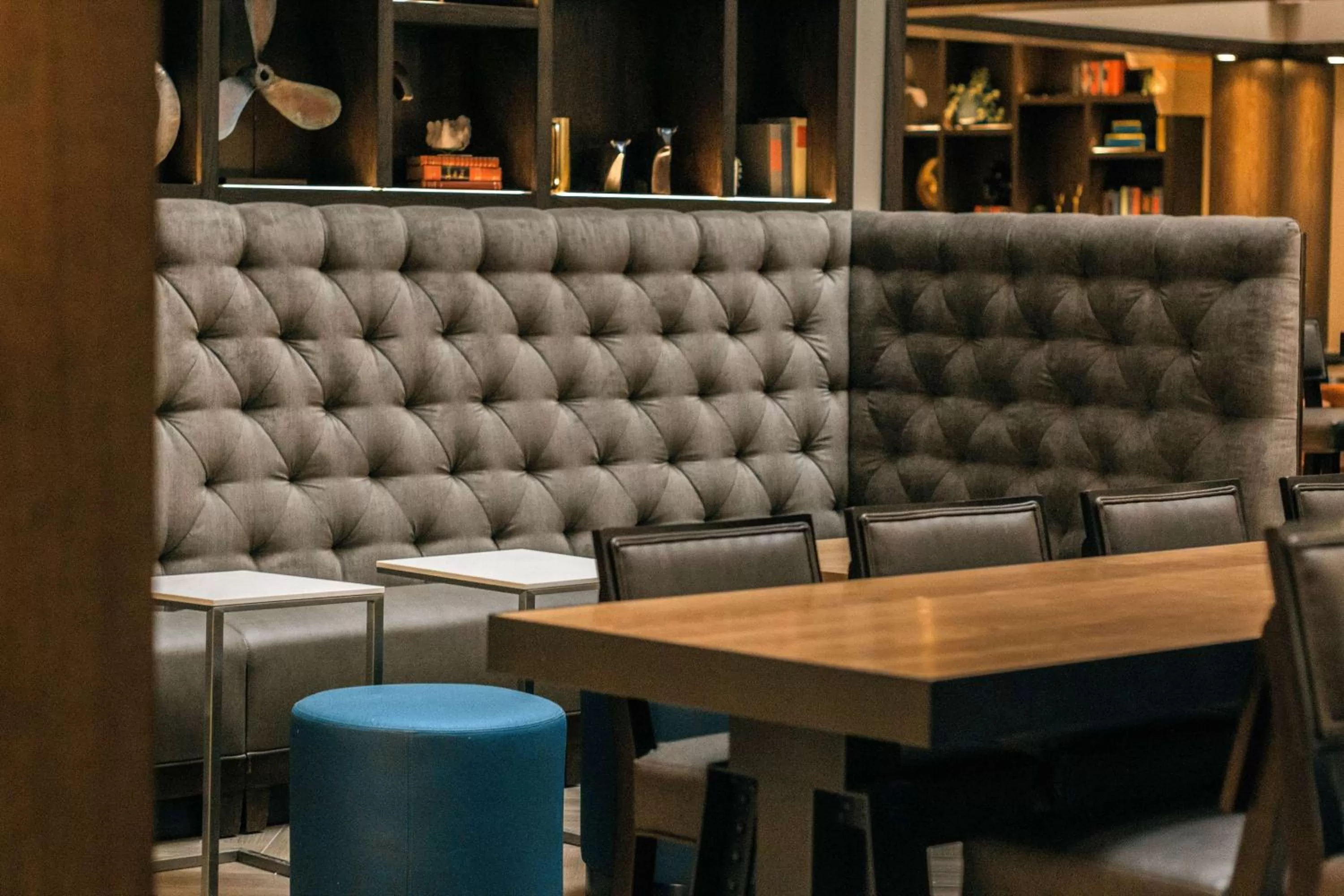 Lounge or bar in Doubletree By Hilton Lubbock - University Area