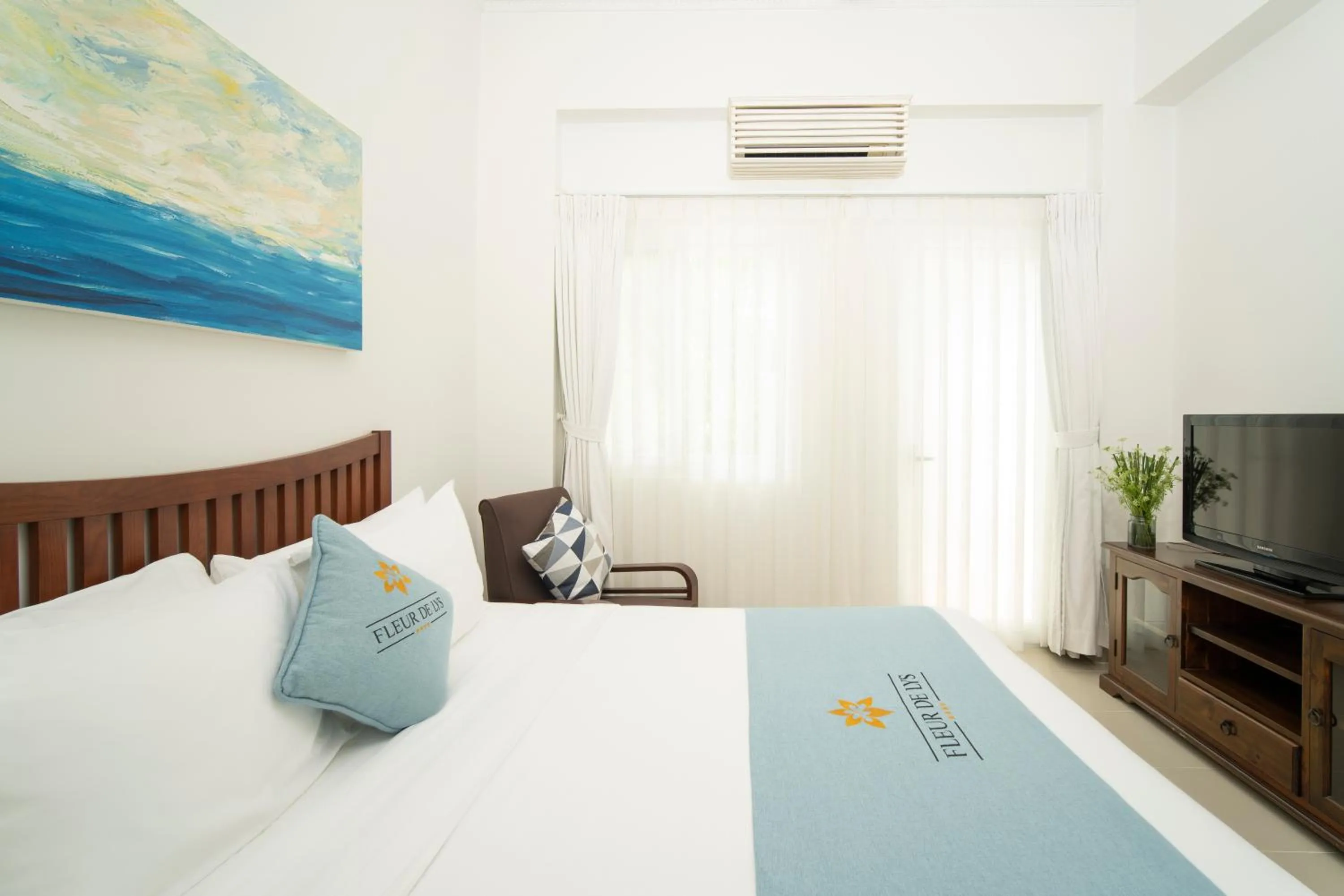 Bed in Fleur de Lys Resort & Spa Long Hai