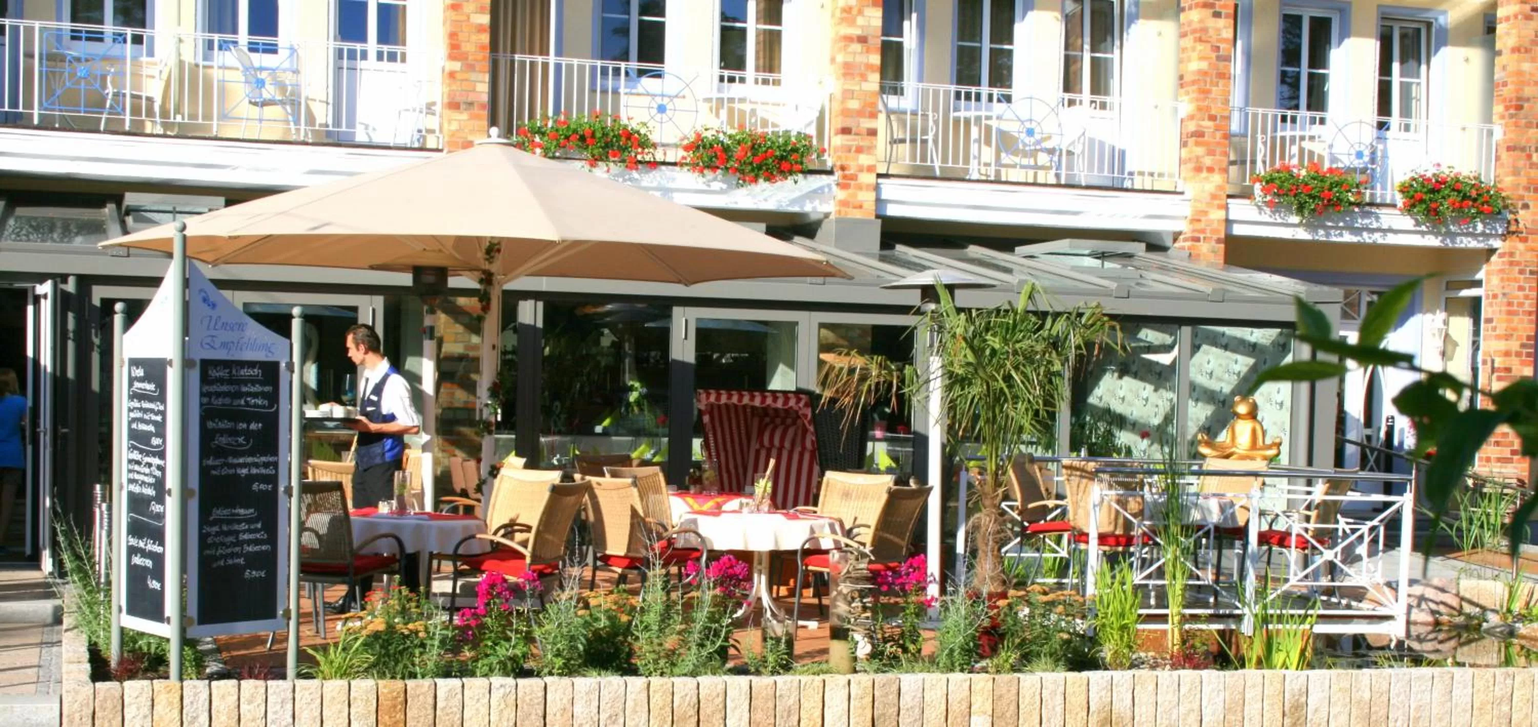 Patio in Vineta Strandhotels