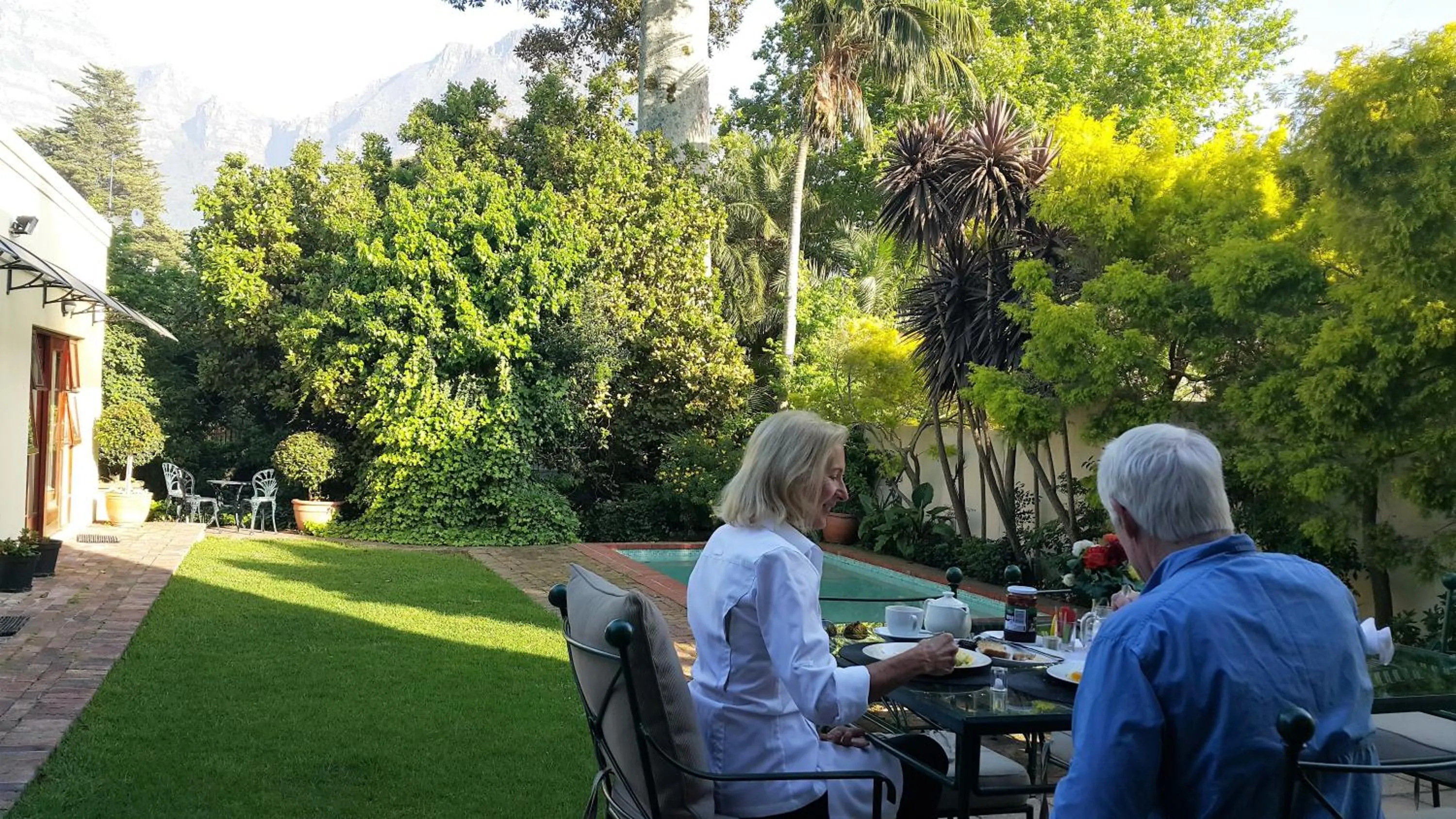 Balcony/Terrace in Riversong Guest House