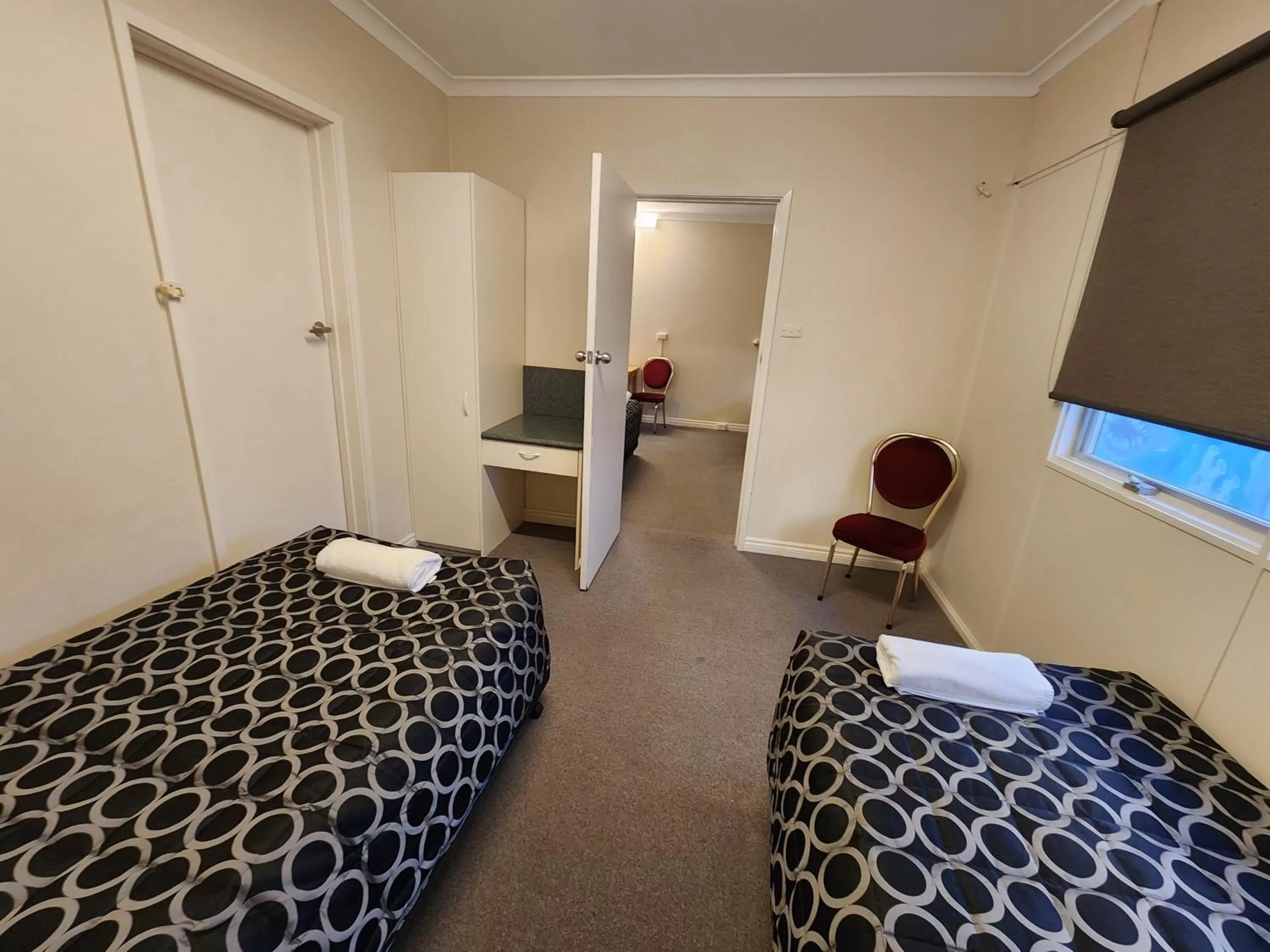 Bed in Hume Inn Motel Albury CBD