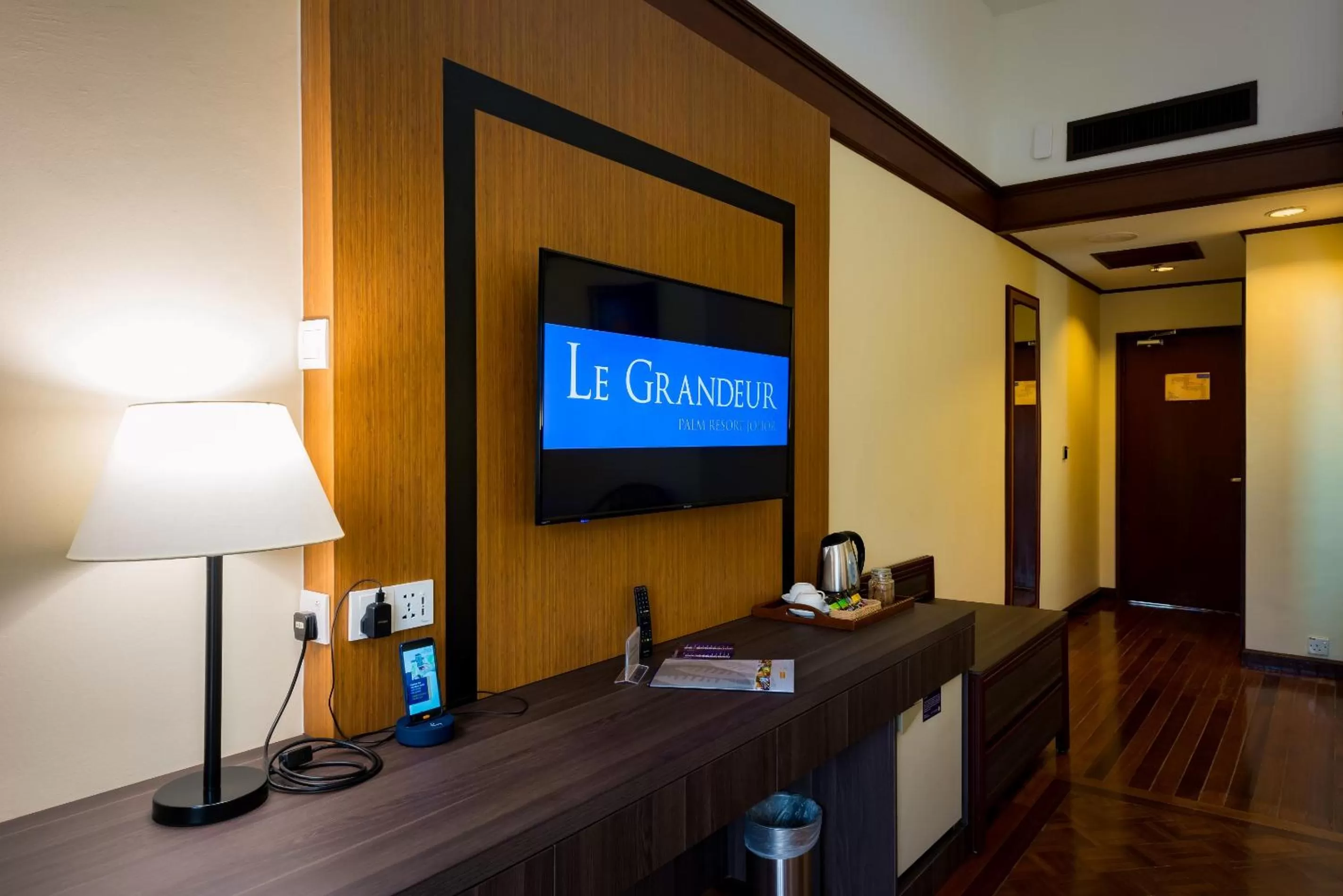 TV and multimedia in Le Grandeur Palm Resort Johor