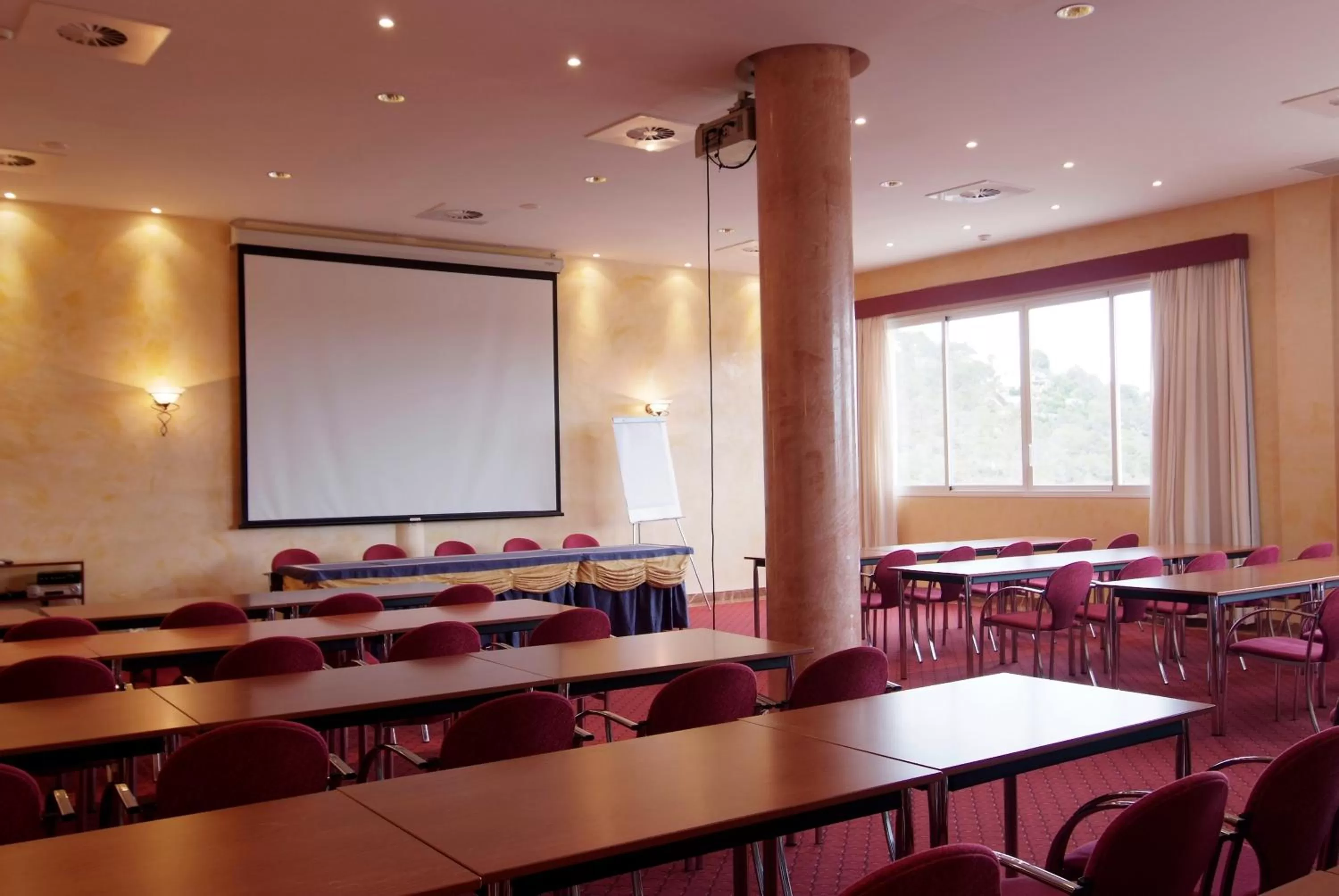 Business facilities in Bordoy Don Antonio