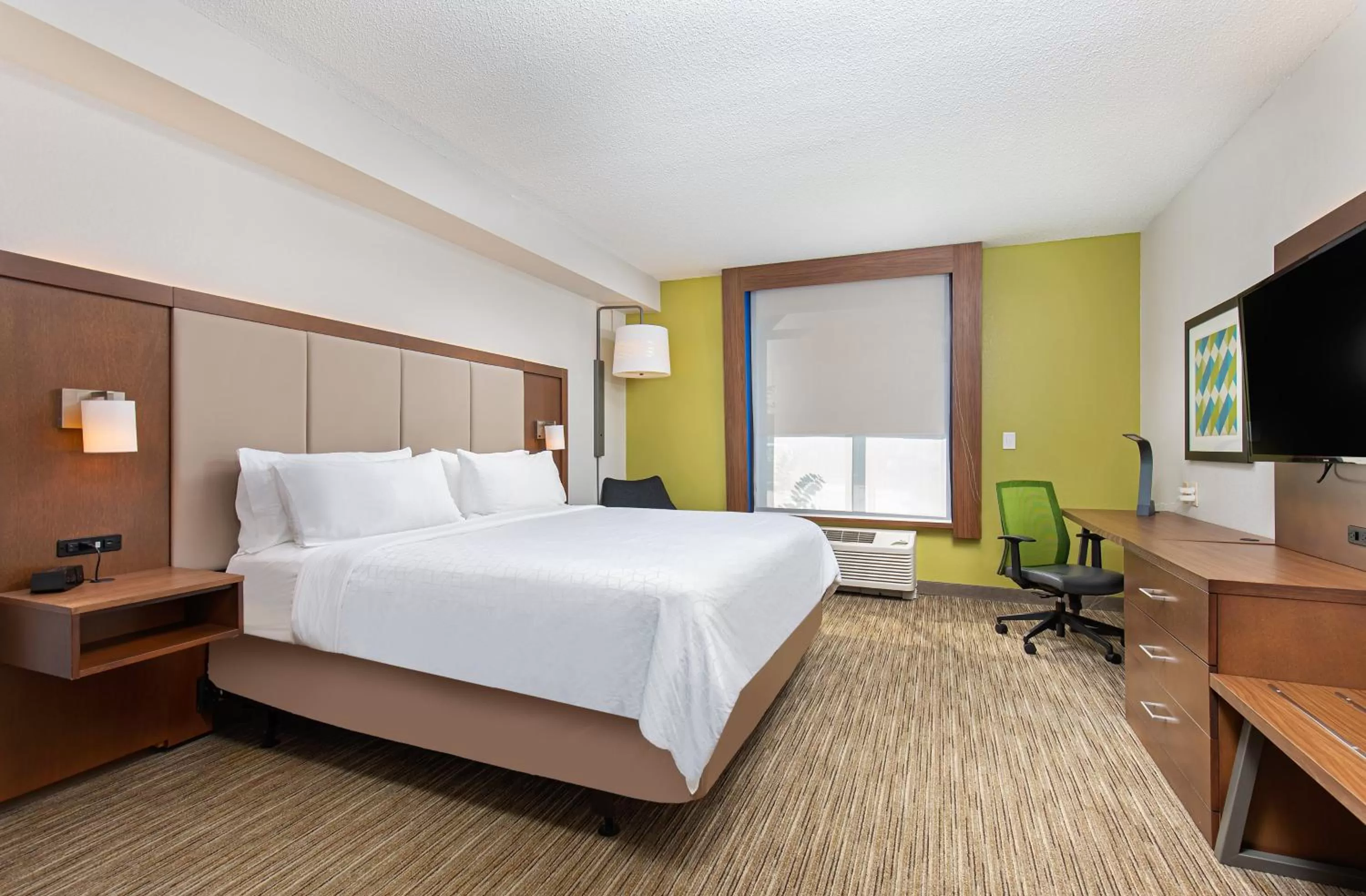 Photo of the whole room, Bed in Holiday Inn Express Hotel & Suites Mount Juliet - Nashville Area by IHG