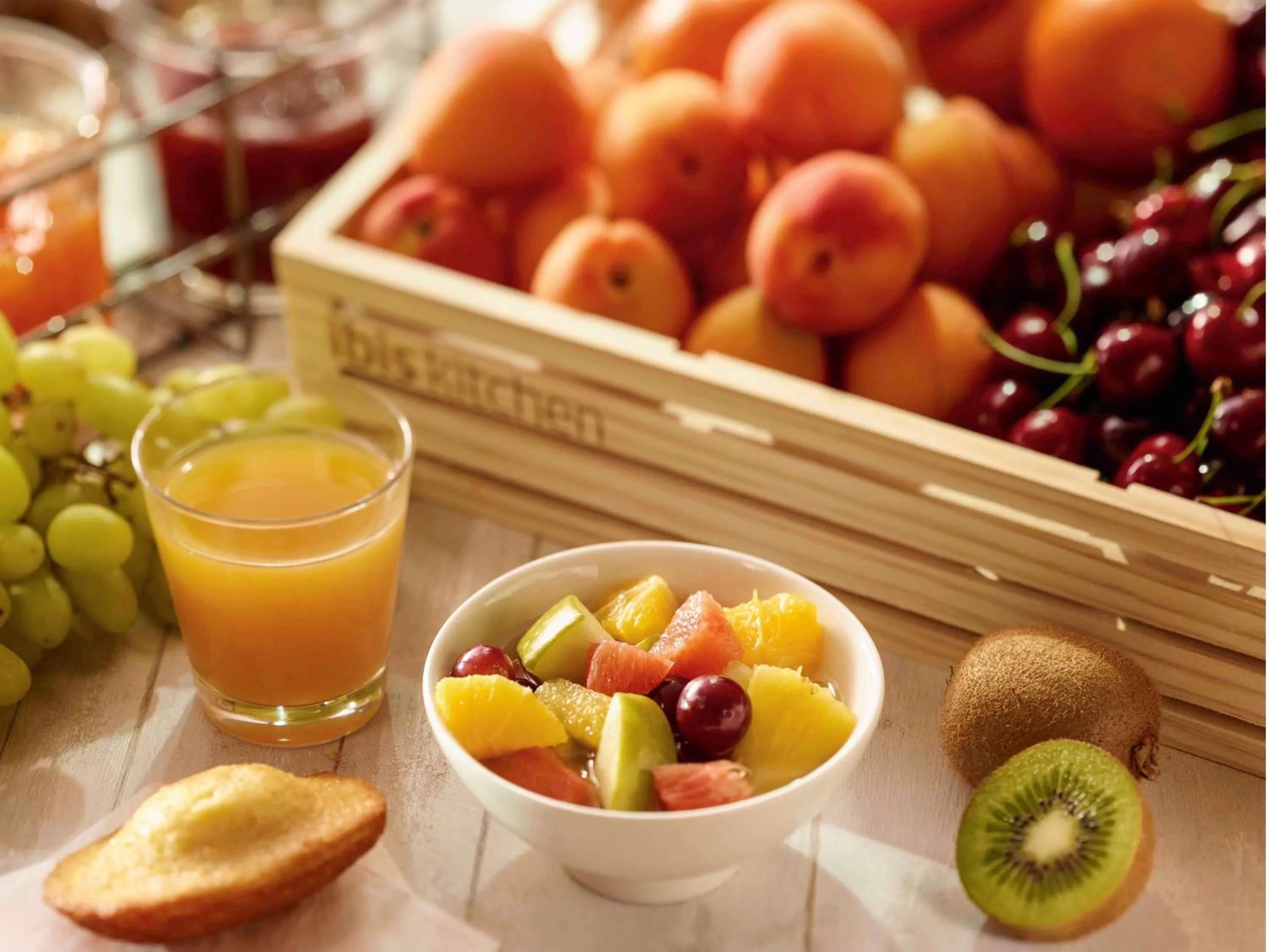 Restaurant/places to eat in ibis Angers Centre Chateau