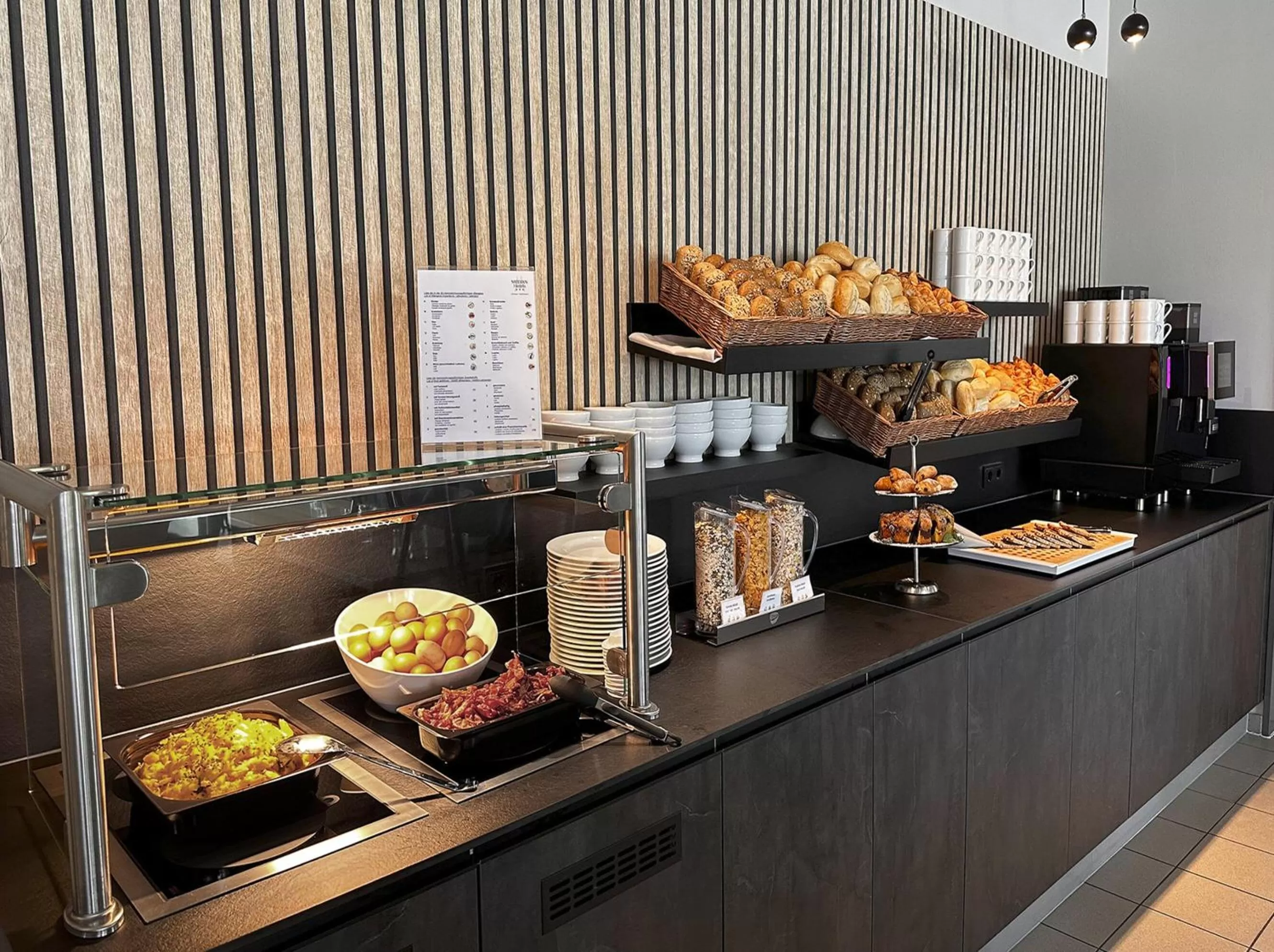 Breakfast in Median Hotel Hannover Messe