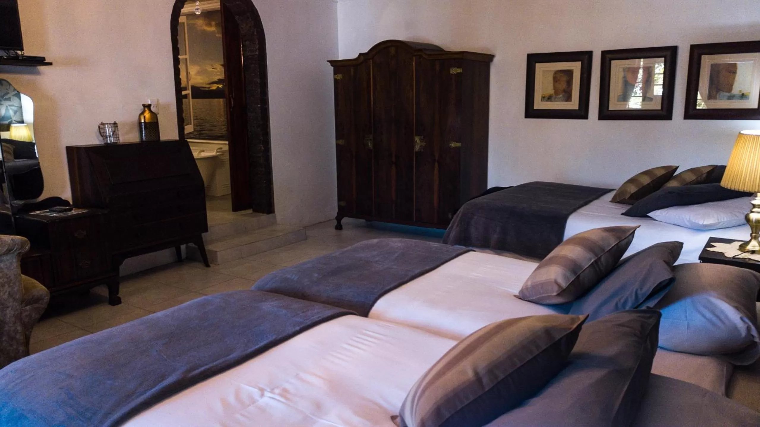 Bed in Aquaelberg Place