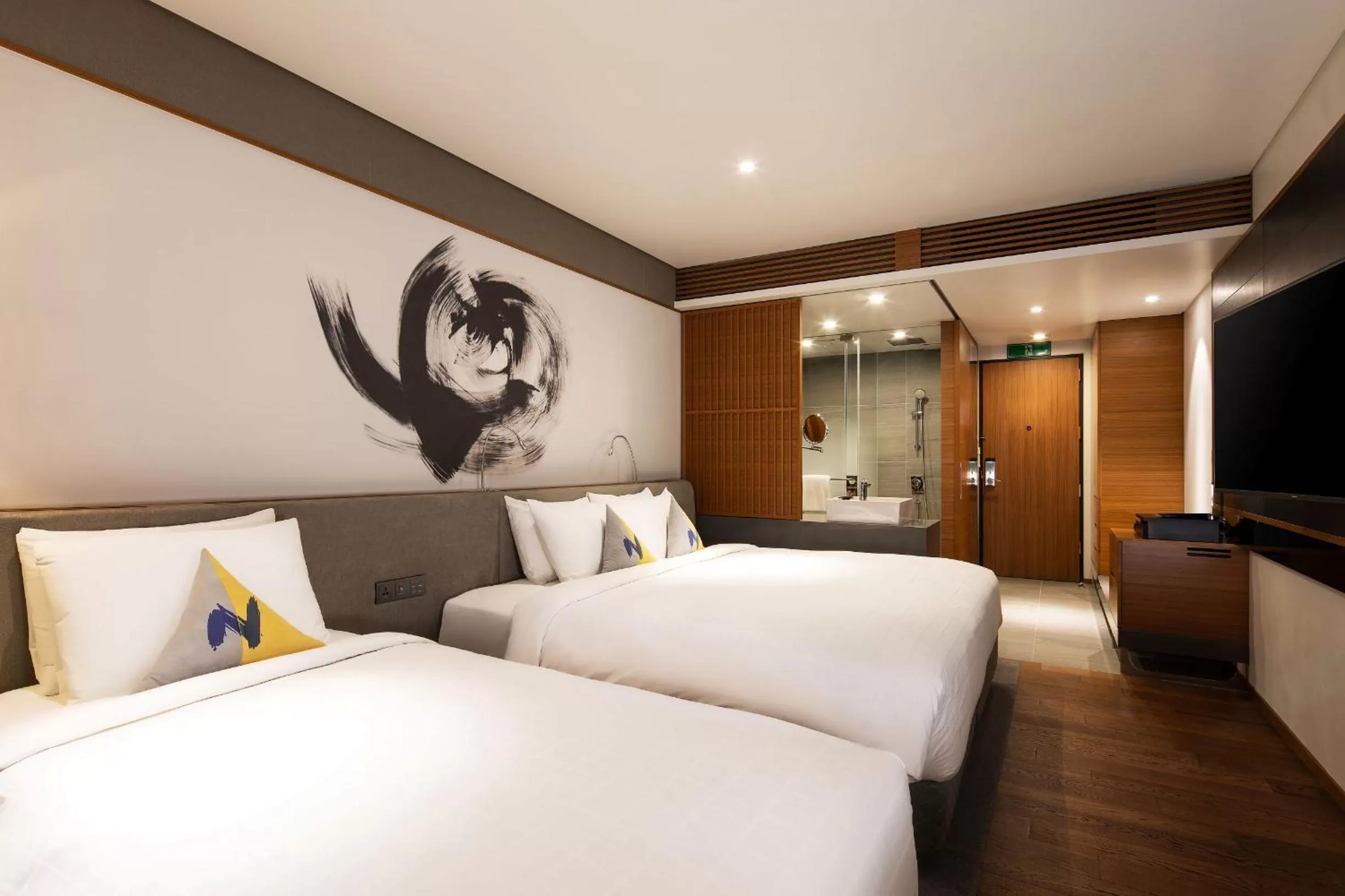 Bed in Novotel Ambassador Seoul Dongdaemun Hotels & Residences