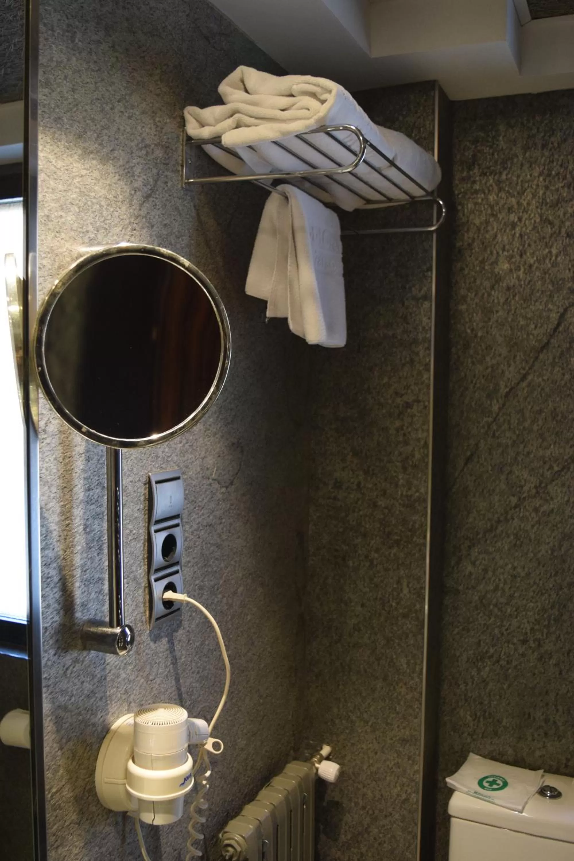 Bathroom in Hotel Gran Via