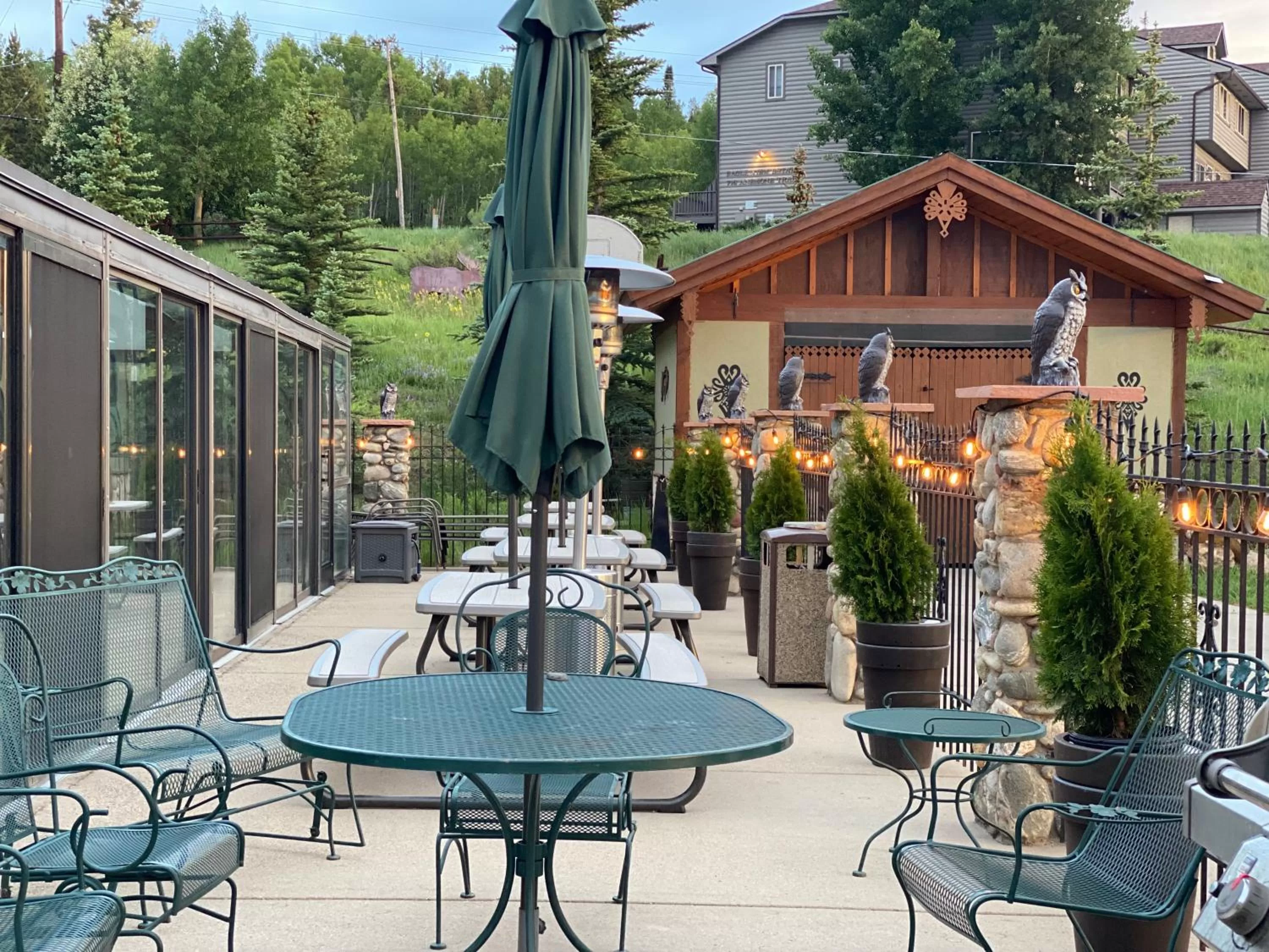 Property building in Dillon Inn