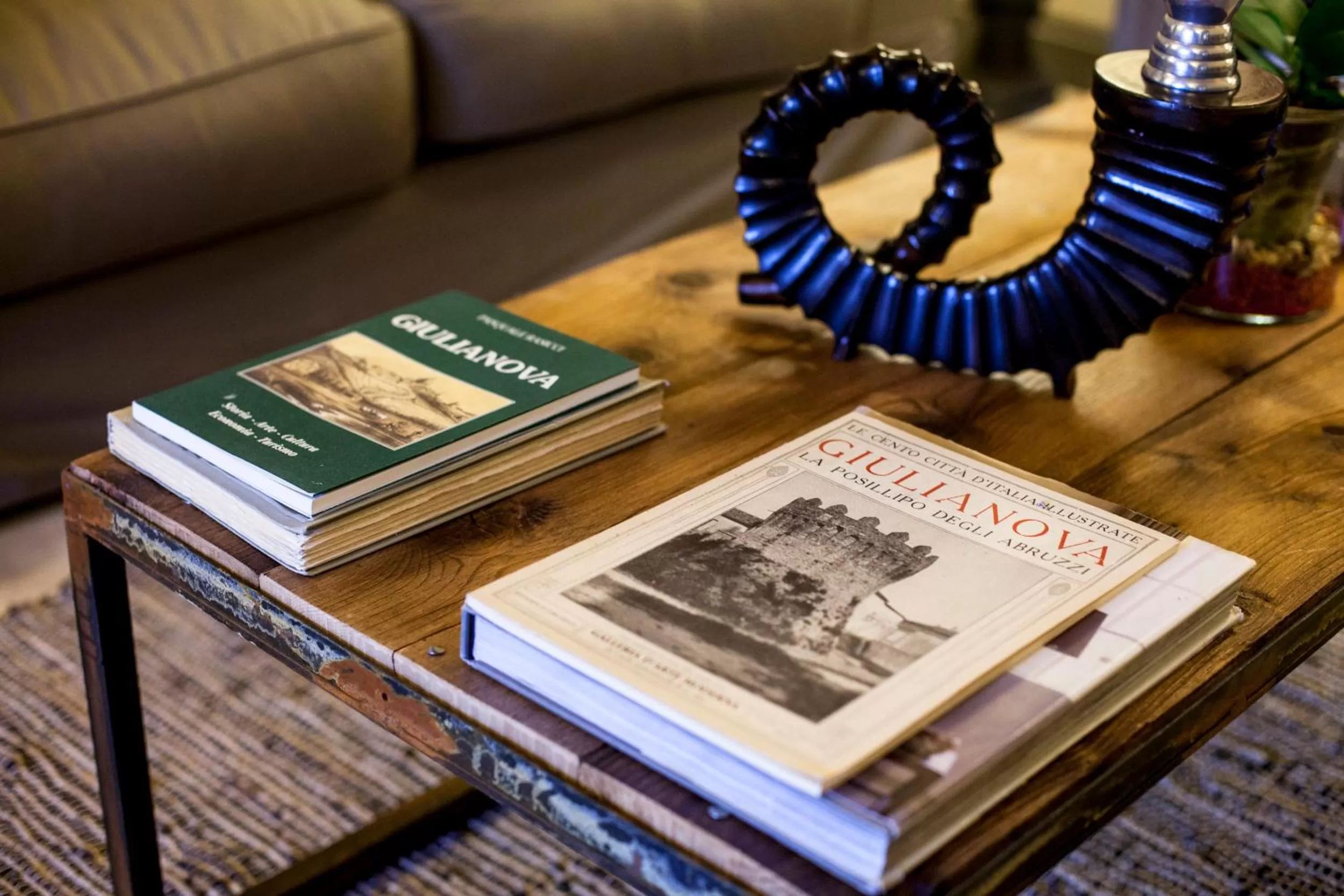 Decorative detail in Hotel 900