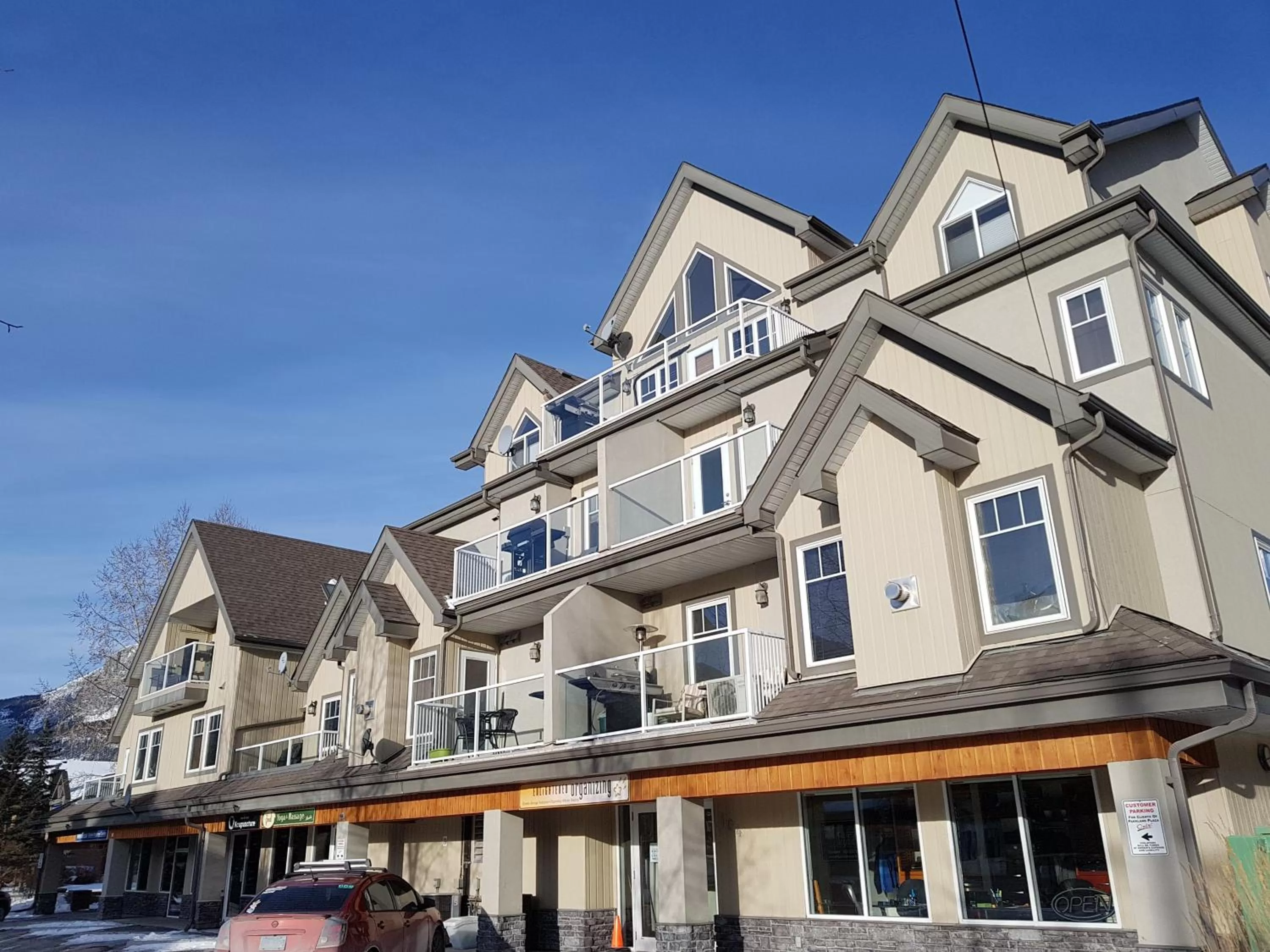 Property building in PRC Annex - Pet Friendly