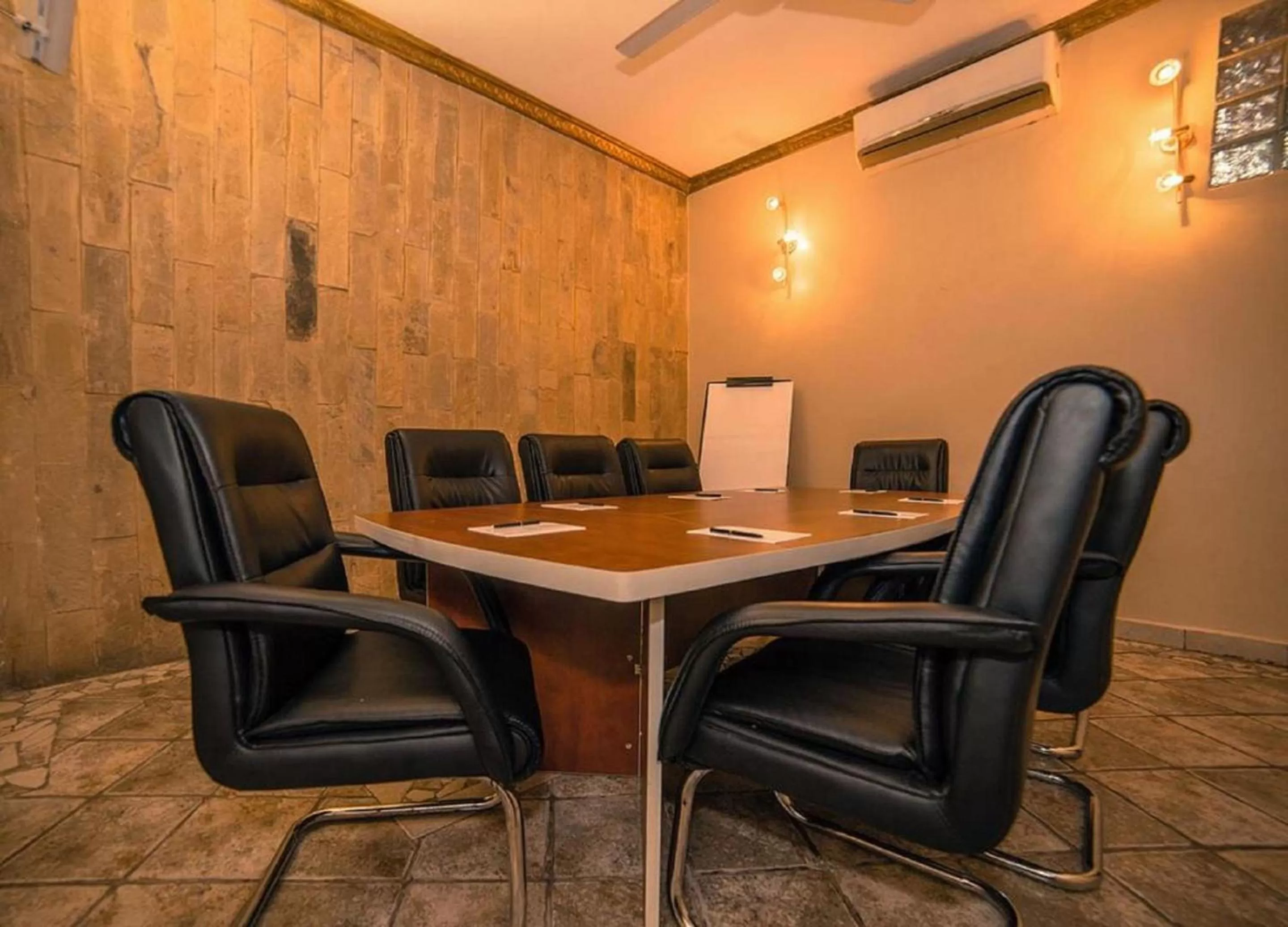 Business facilities in Colosseum Boutique Hotel & Spa