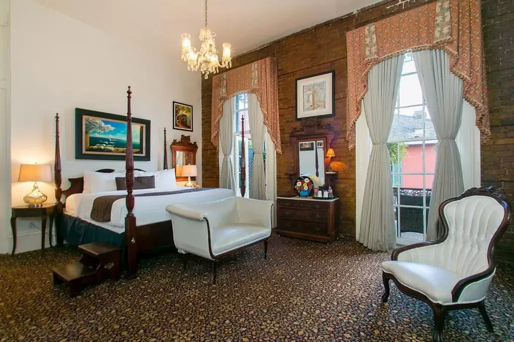 Deluxe King Room with Balcony in Lafitte Hotel & Bar Deluxe King Room with Balcony in Lafitte Hotel & Bar