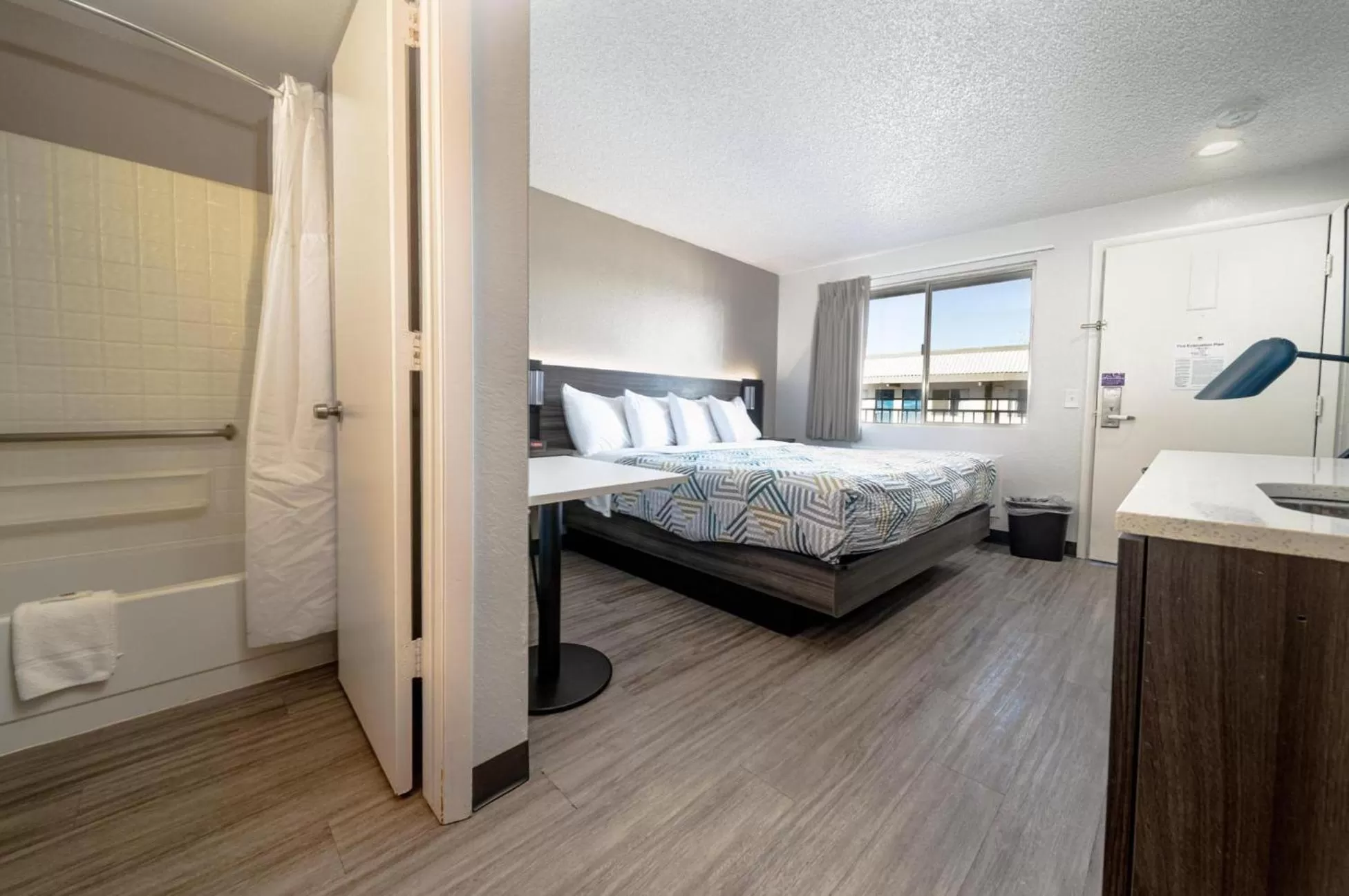 Bed in Studio 6 Grand Junction, CO