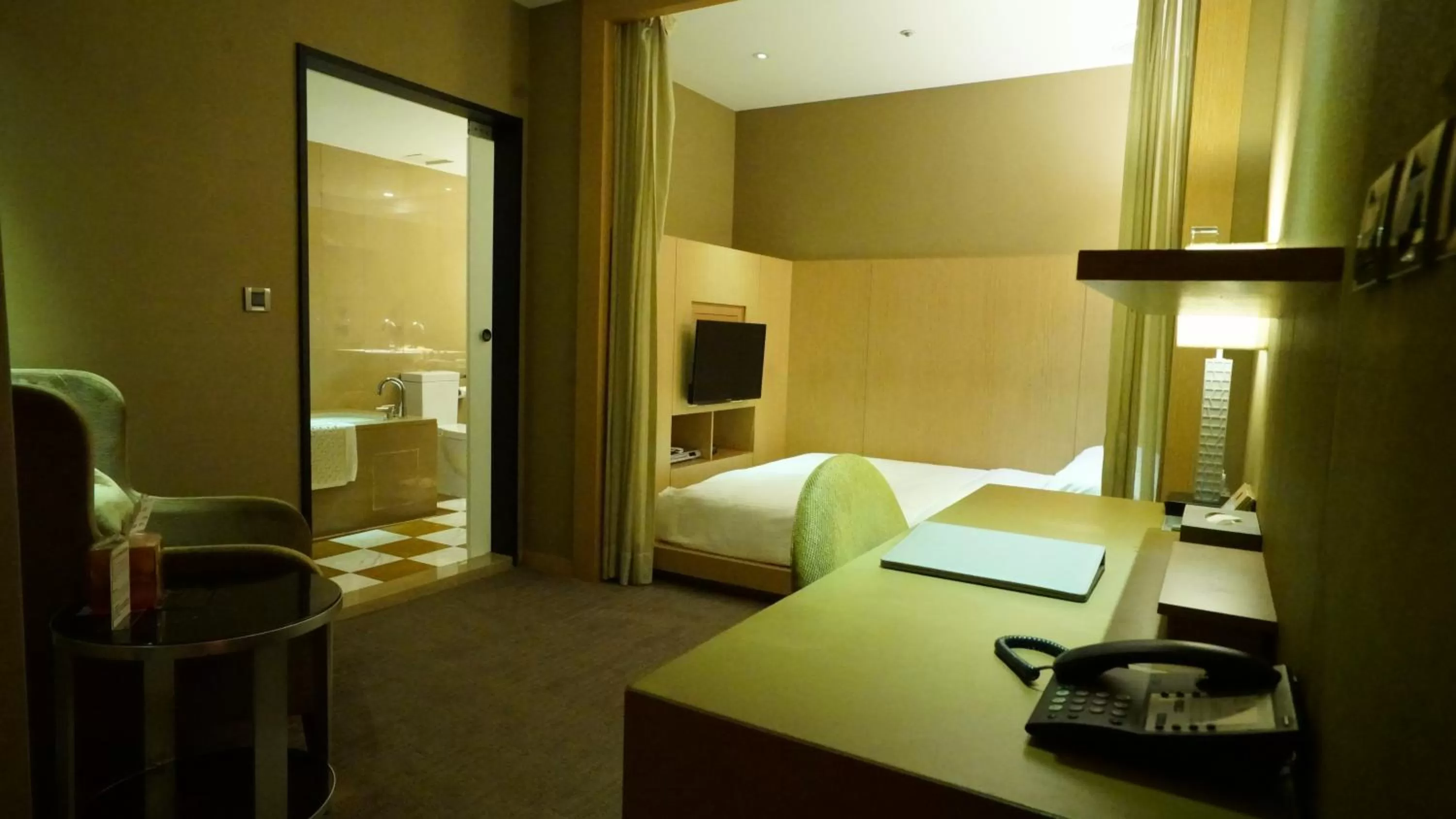 Photo of the whole room, Bed in City Suites-Taipei Nanxi