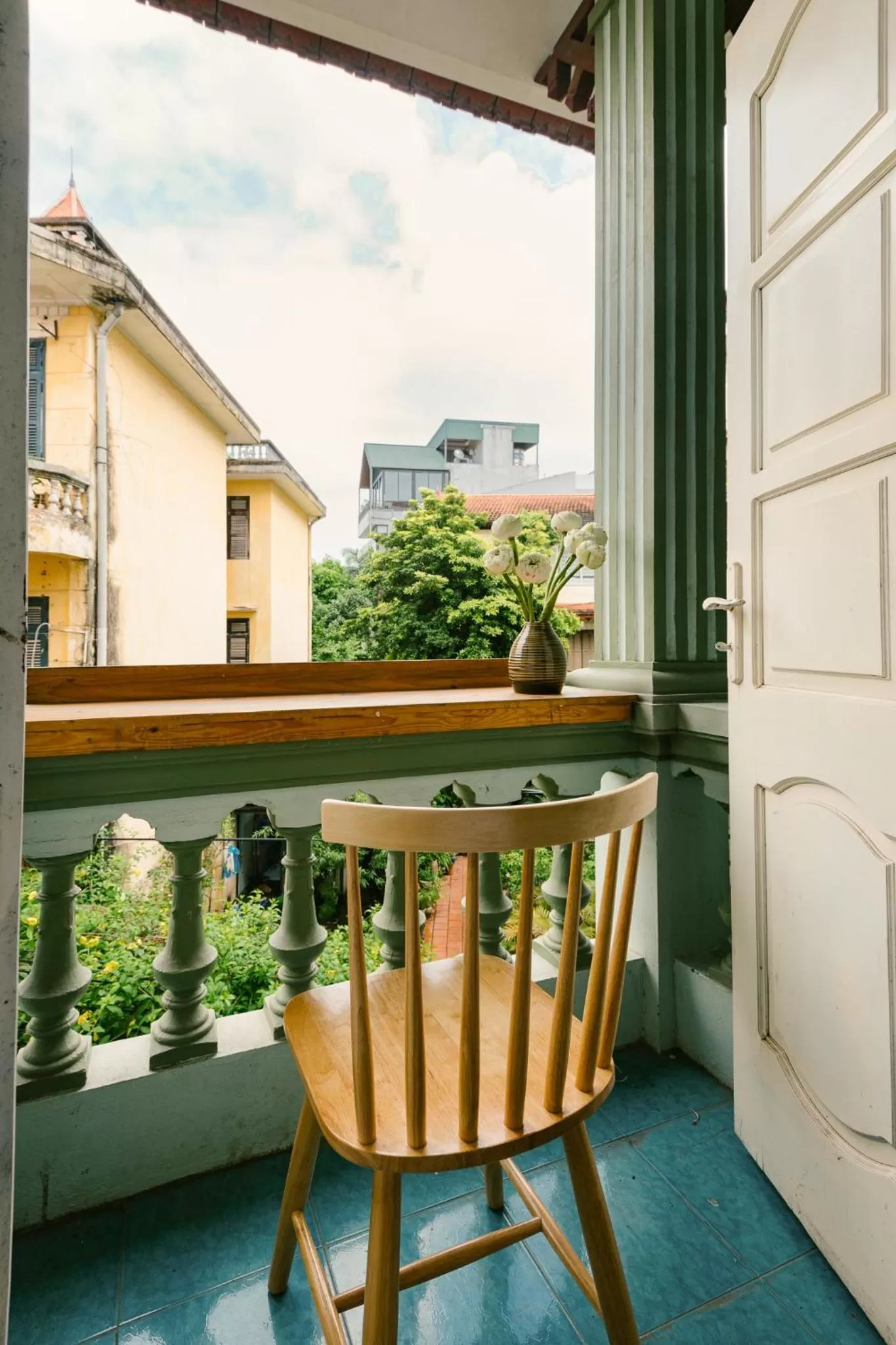 Balcony/Terrace in Eden Westlake Hotel