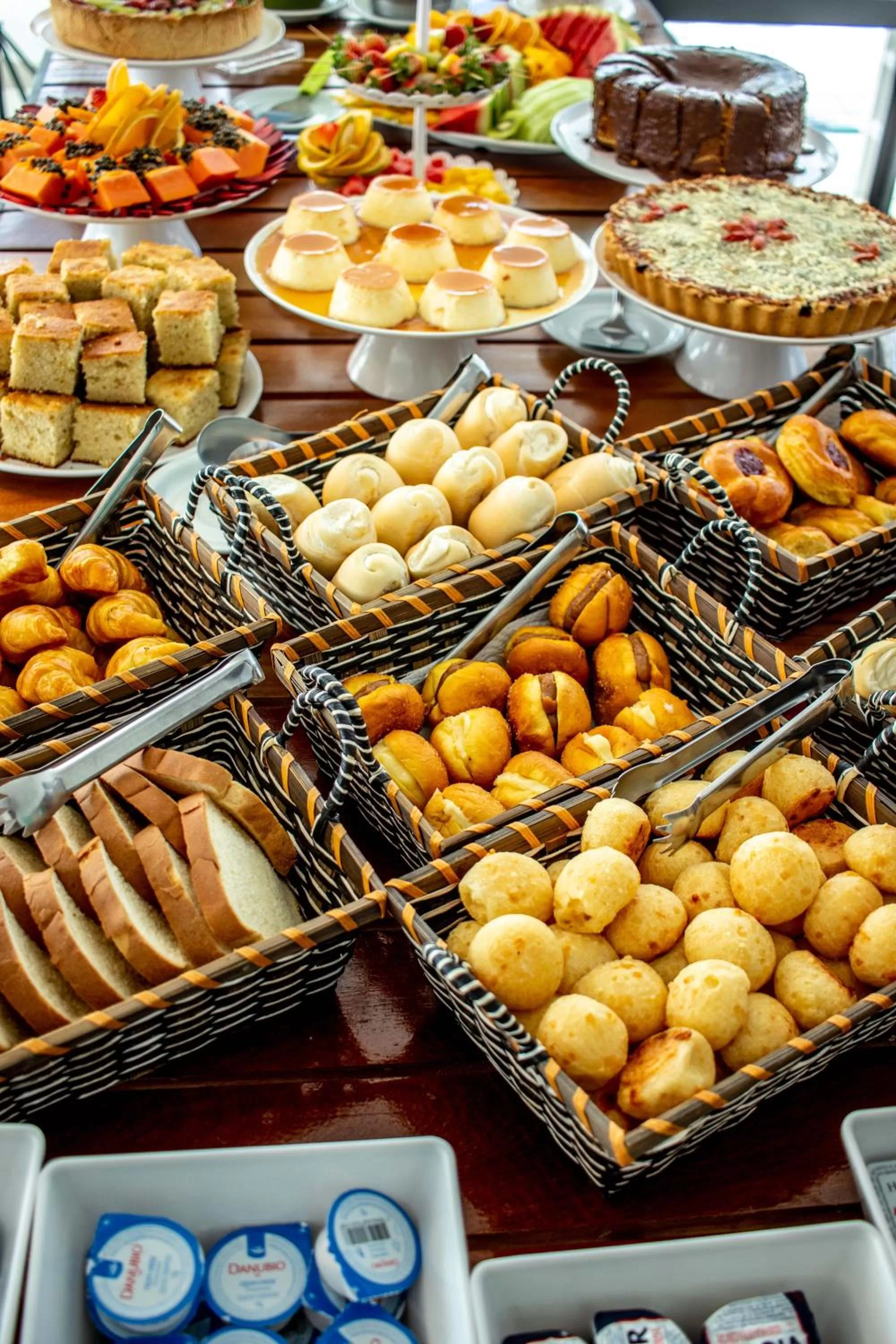 Restaurant/places to eat in Hotel Pousada Brava Club