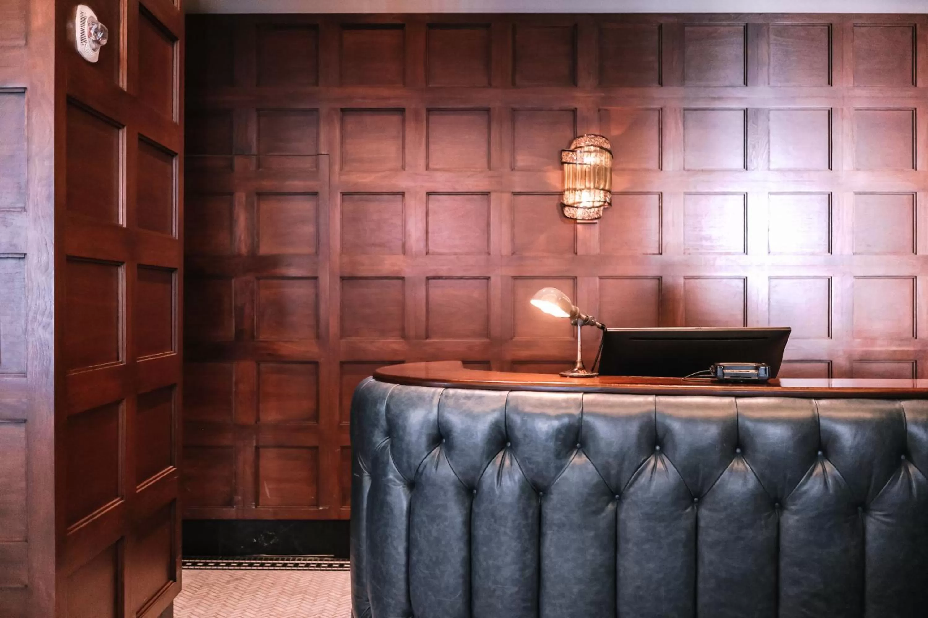 Lobby or reception in Dossier