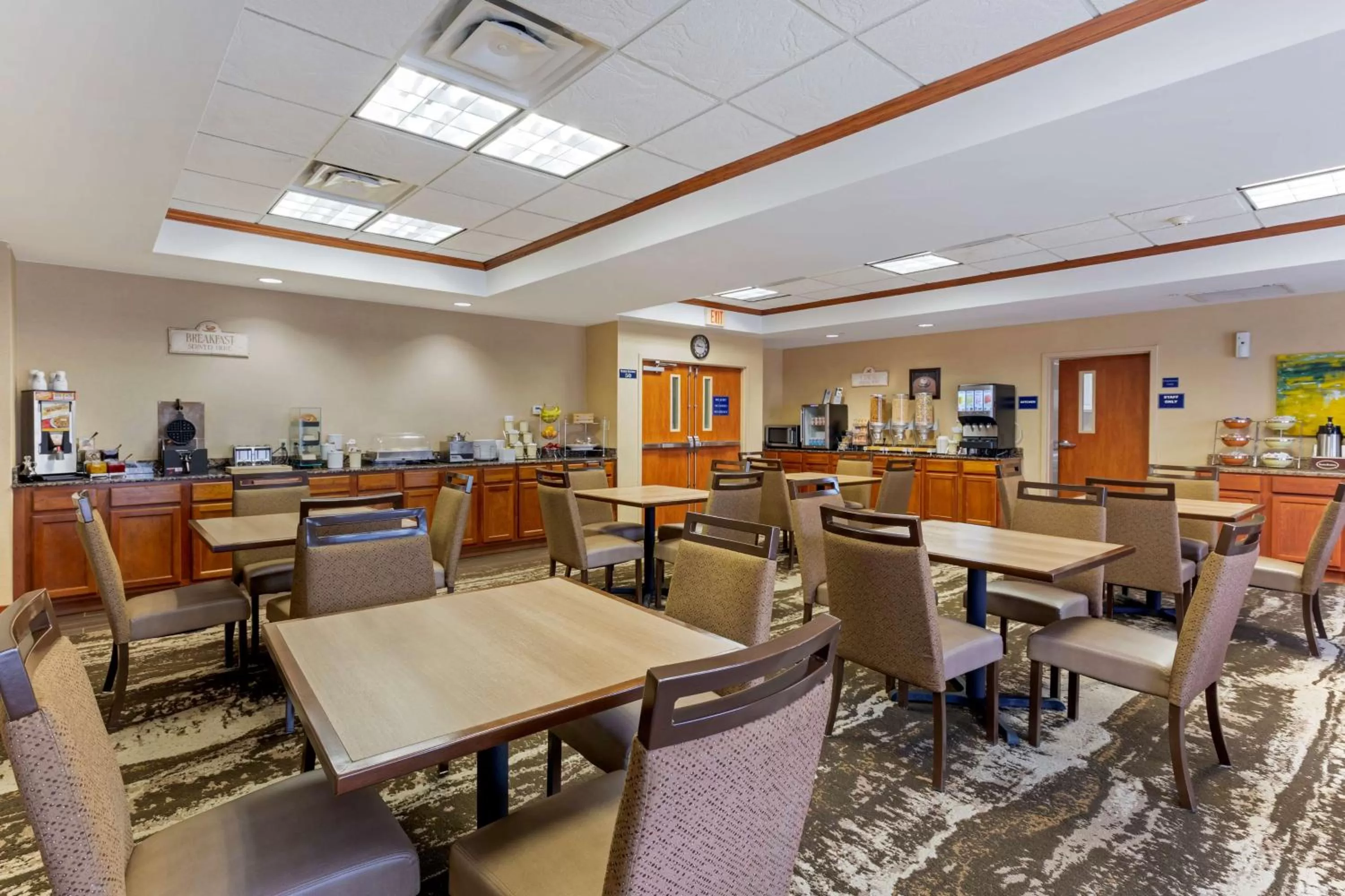 Breakfast in Best Western Seminole Inn and Suites