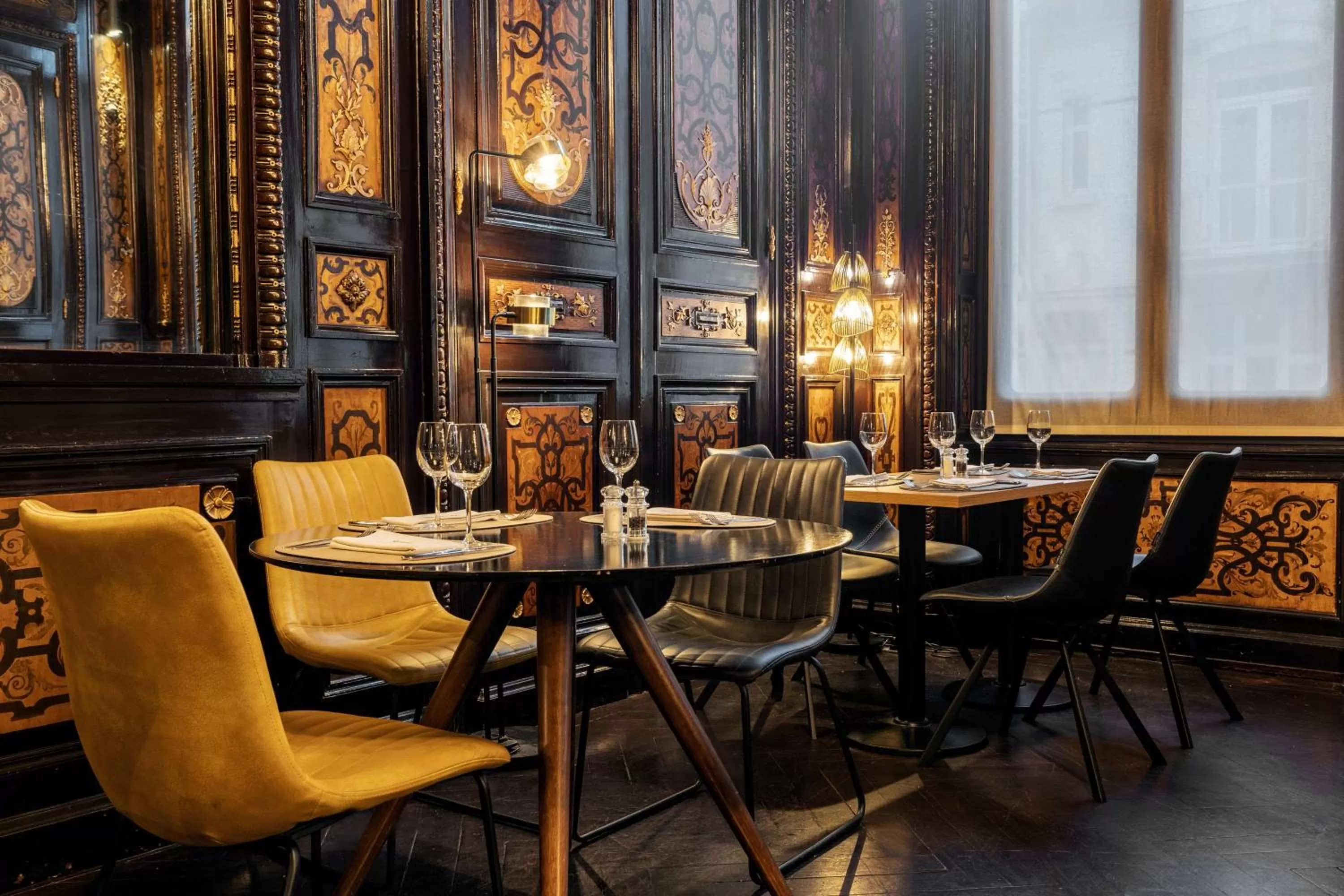 Restaurant/places to eat in Best Western Urban Hotel