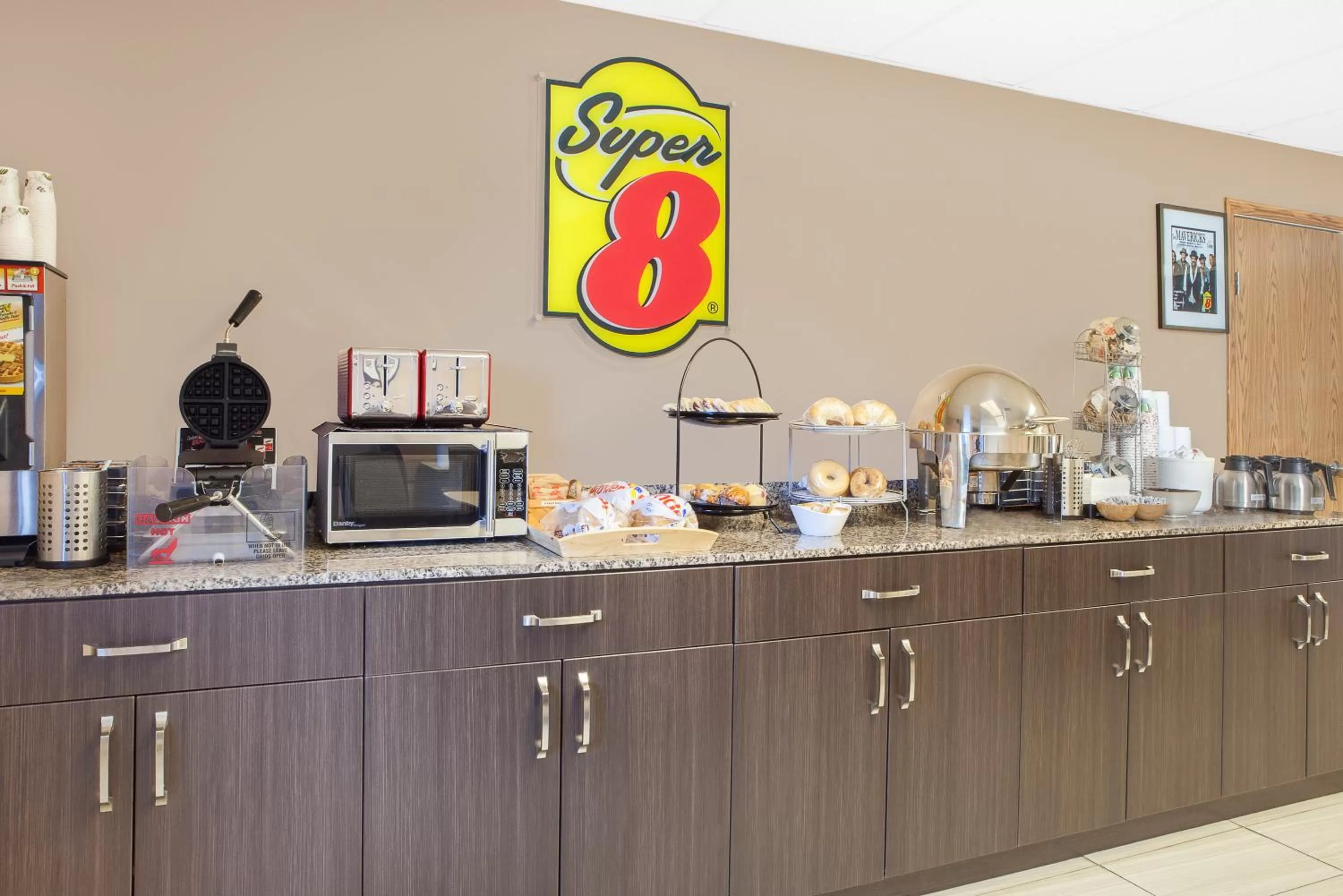 Meals in Super 8 by Wyndham Athabasca AB