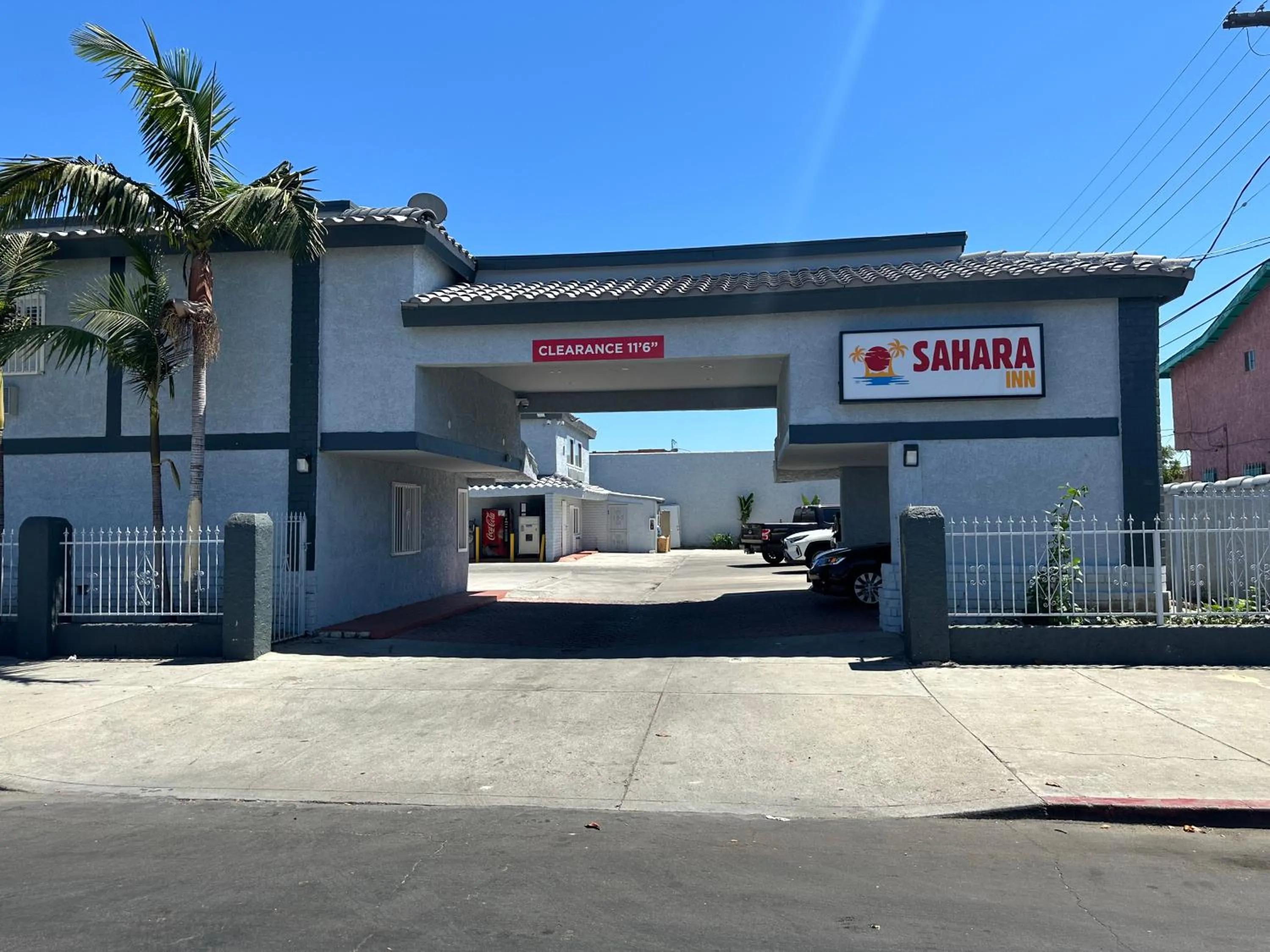 Sahara Inn - Los Angeles